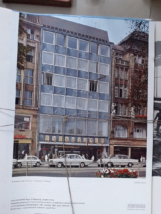 Gartner Gundelfingen. Large Collection of Colour Illustrations of Glass