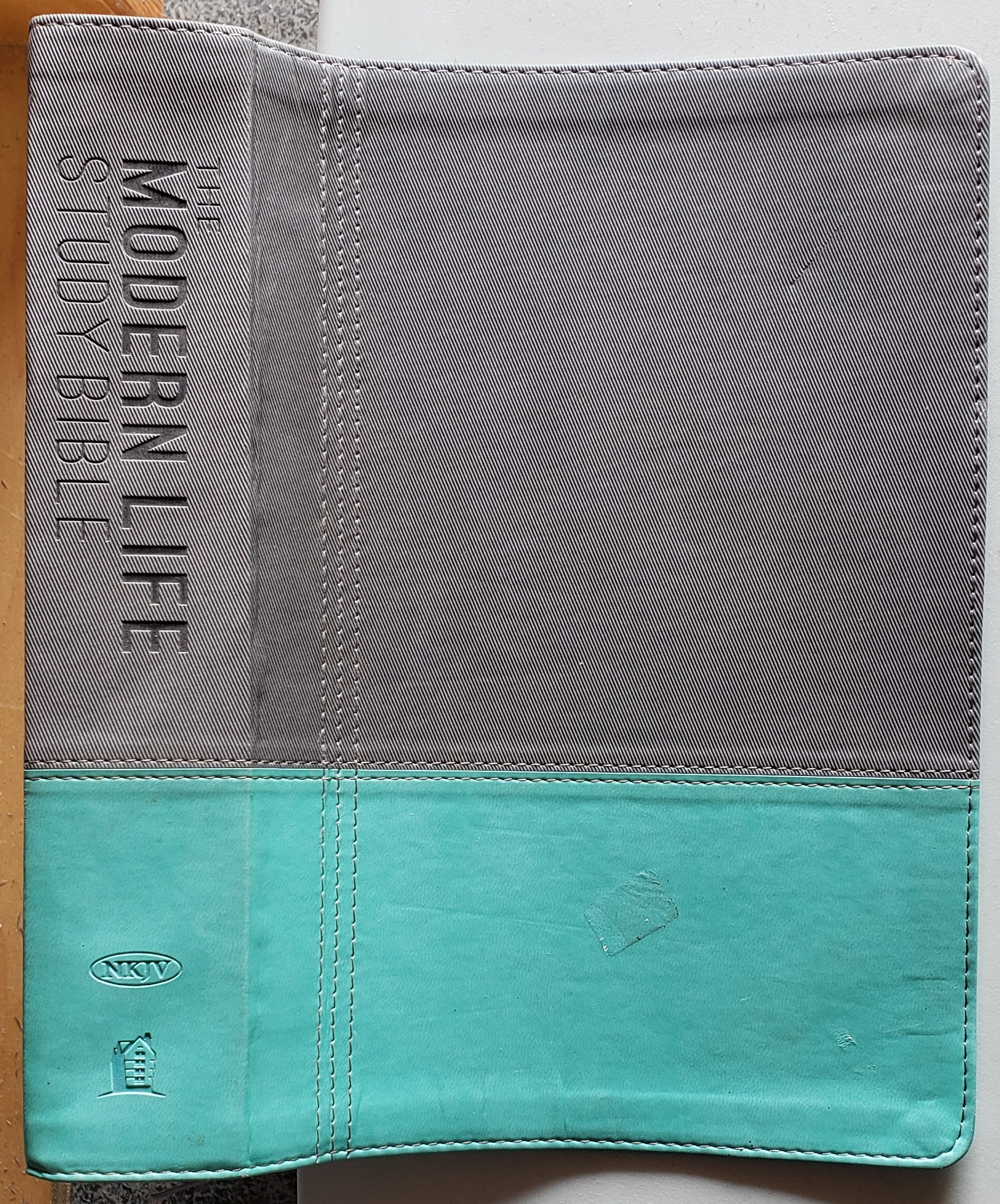 NKJV, The Modern Life Study Bible: God's Word for Our World Thomas Nelson [Very Good] [Softcover]