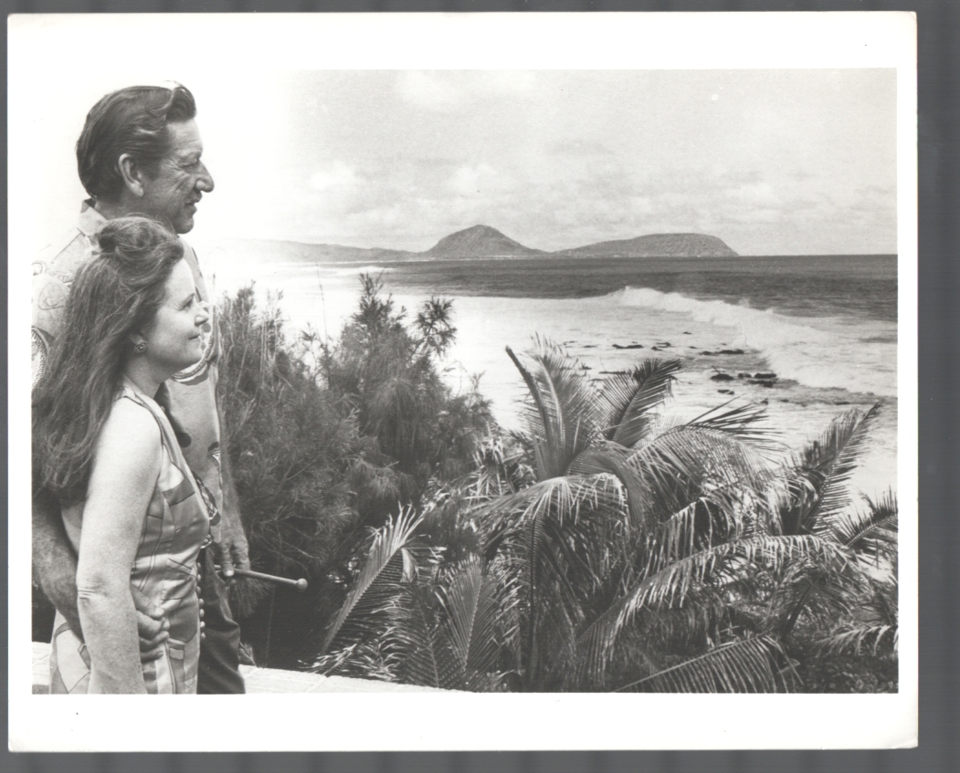 Richard Boone 8x10 Still Wife Claire Honolulu: Photograph | DTA
