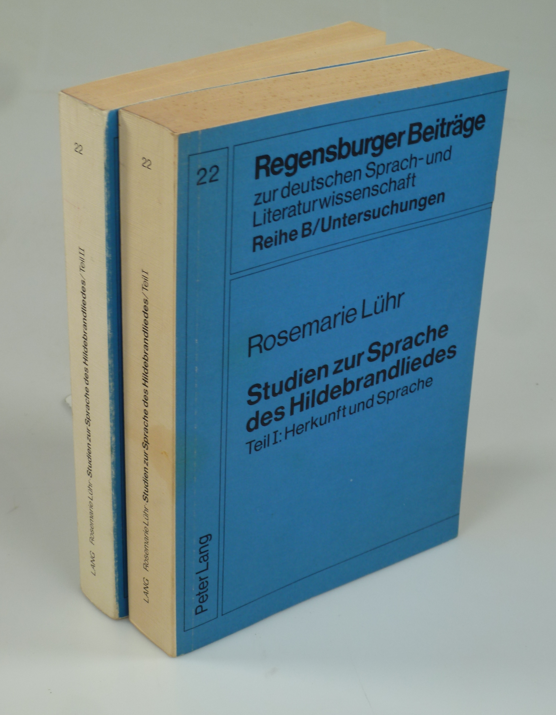 Studien zur Sprache des Hildebrandliedes 2 Bände. - LÜHR, Rosemarie.
