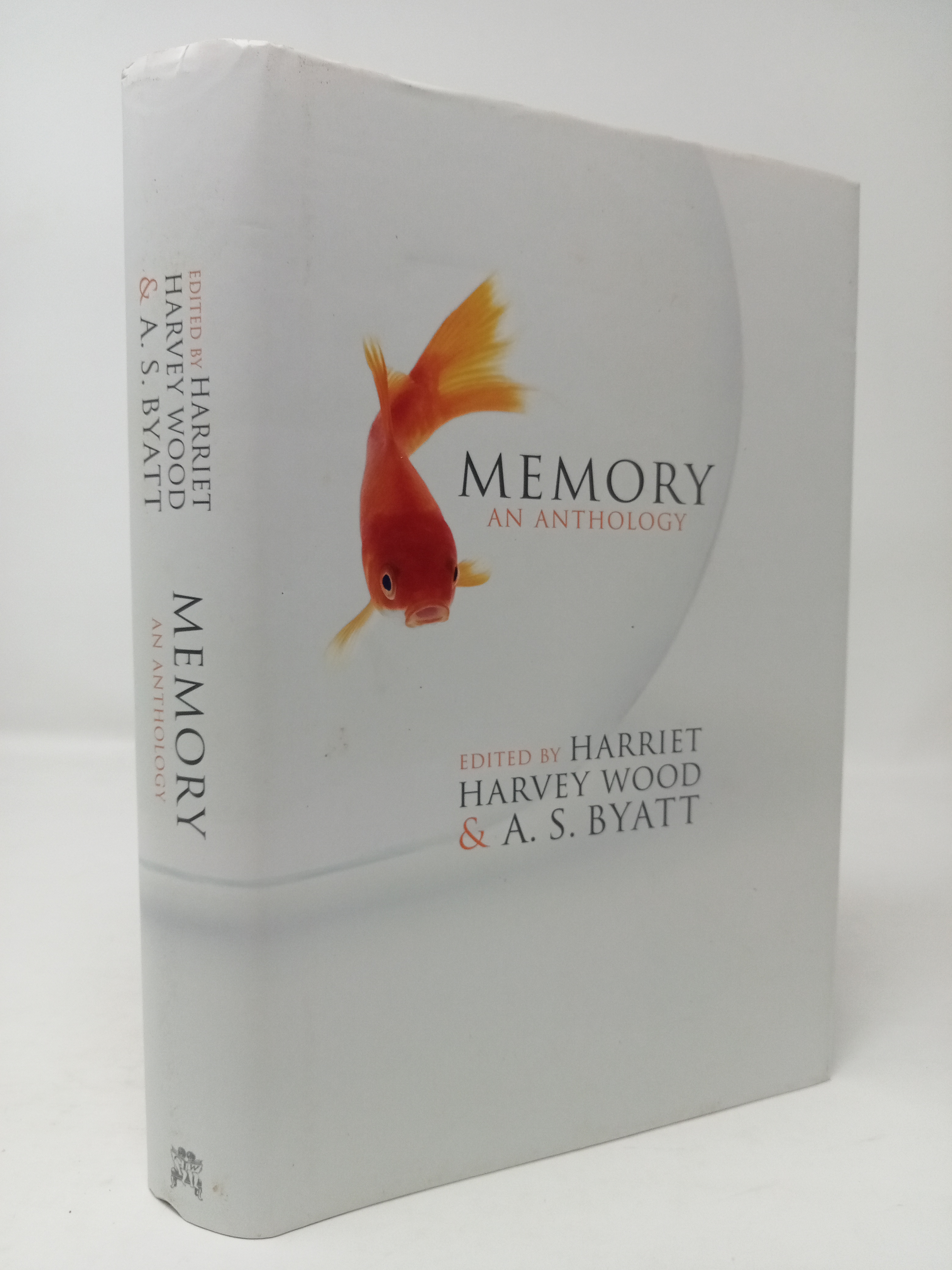 Memory: An Anthology. by A. S. Byatt & Harriet Harvey Wood.: Very
