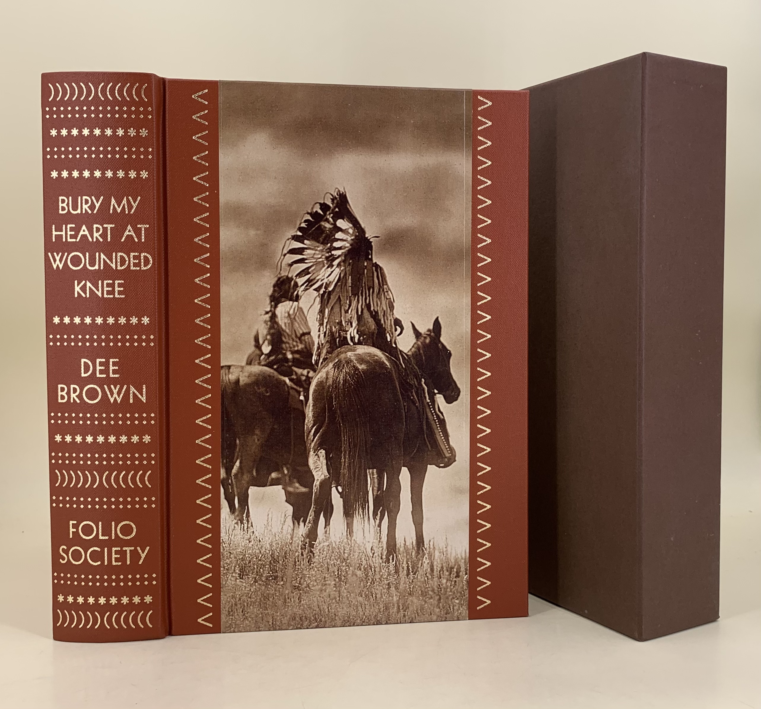 Bury My Heart at Wounded Knee an Indian history of the American West by - Bury My Heart At Wounded Knee Dee Brown