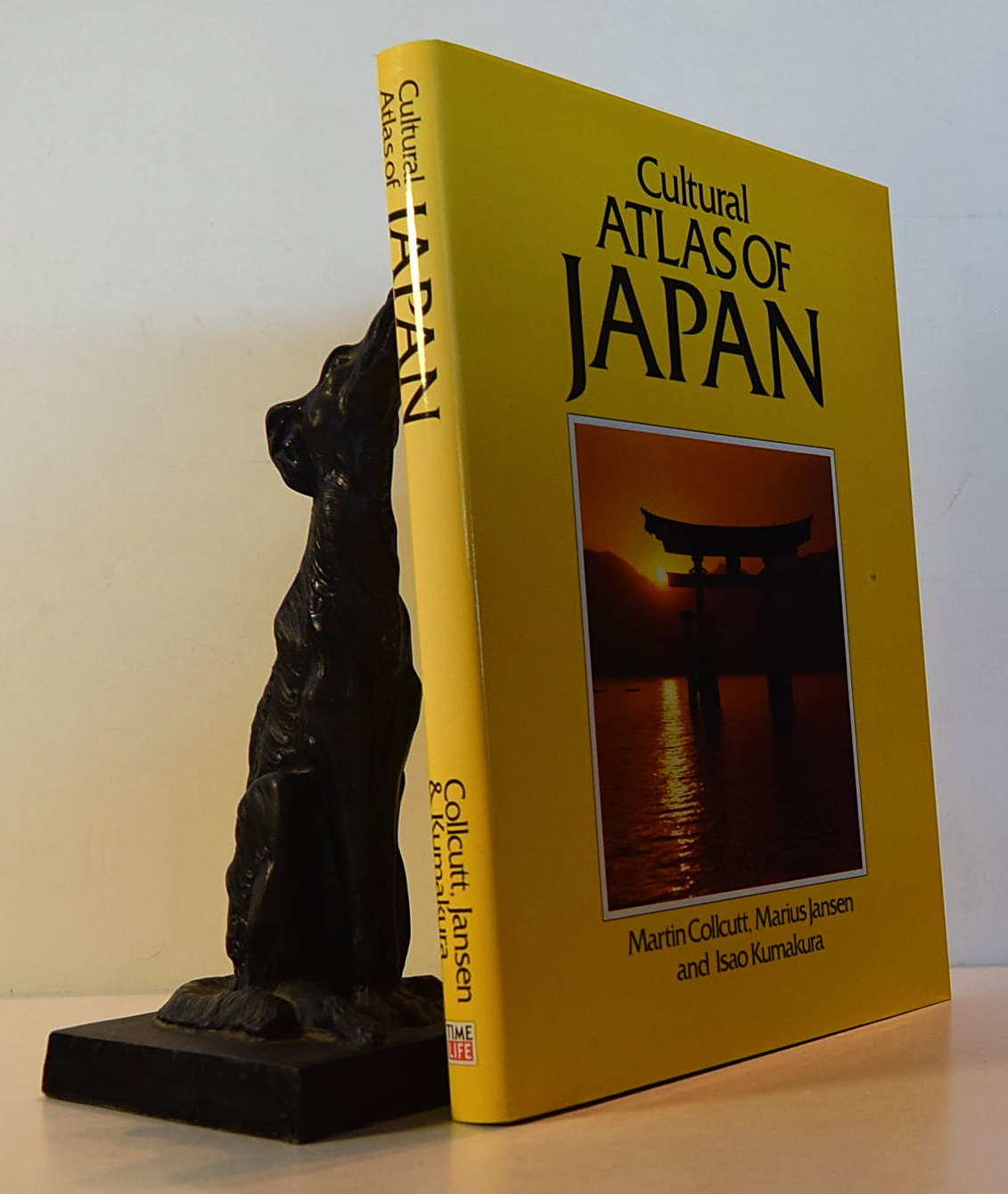 CULTURAL ATLAS OF JAPAN - COLLCUTT, Martin, JANSEN, Marius & KUMAKURA Isao ;