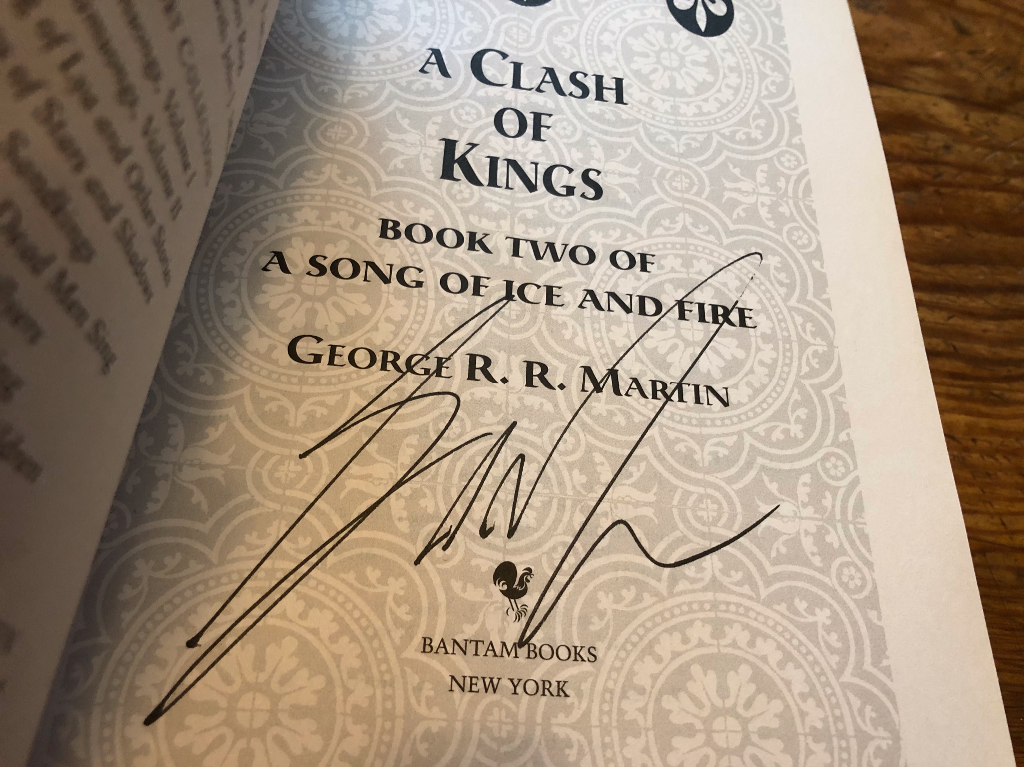 A Clash of Kings (A Song of Ice and Fire) Signed By George R R Martin by  George R. R. Martin: Very Good Hardcover (2011) 2nd Edition., Signed by  Author