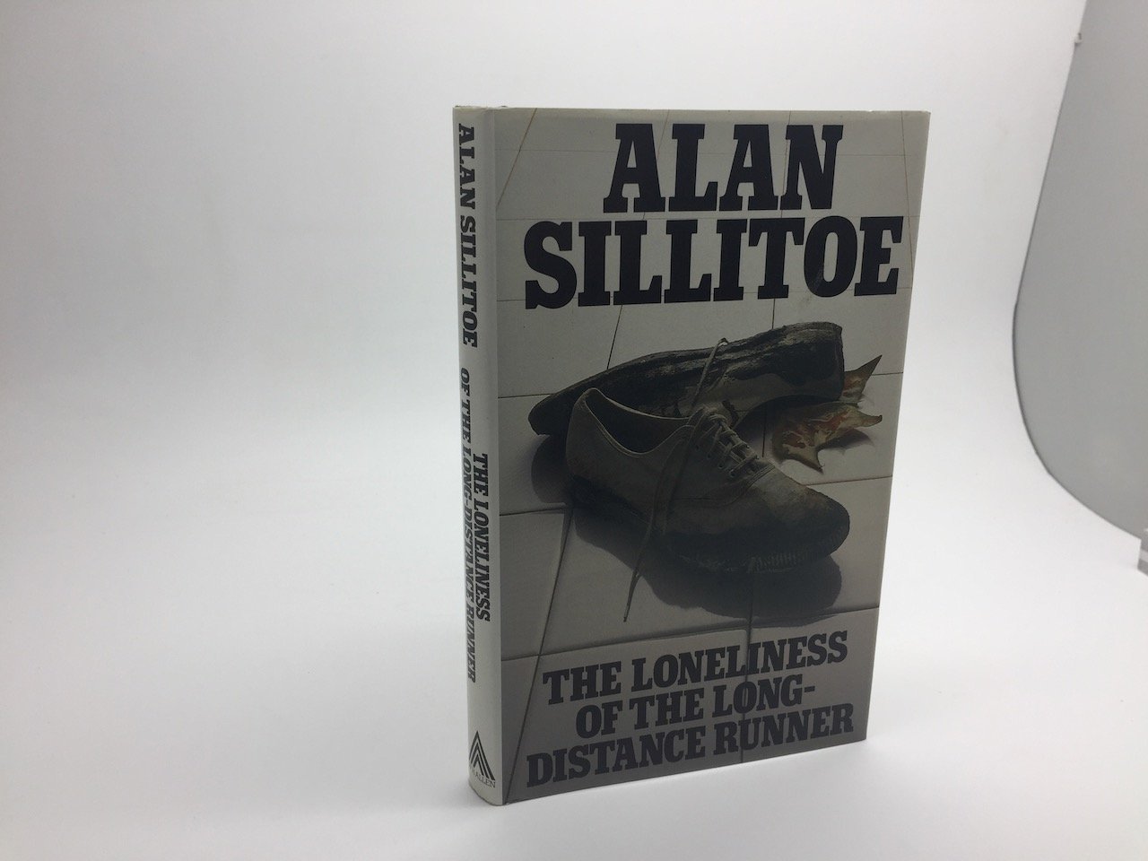 THE LONELINESS OF THE LONG-DISTANCE RUNNER von SILLITOE, Alan: (1988