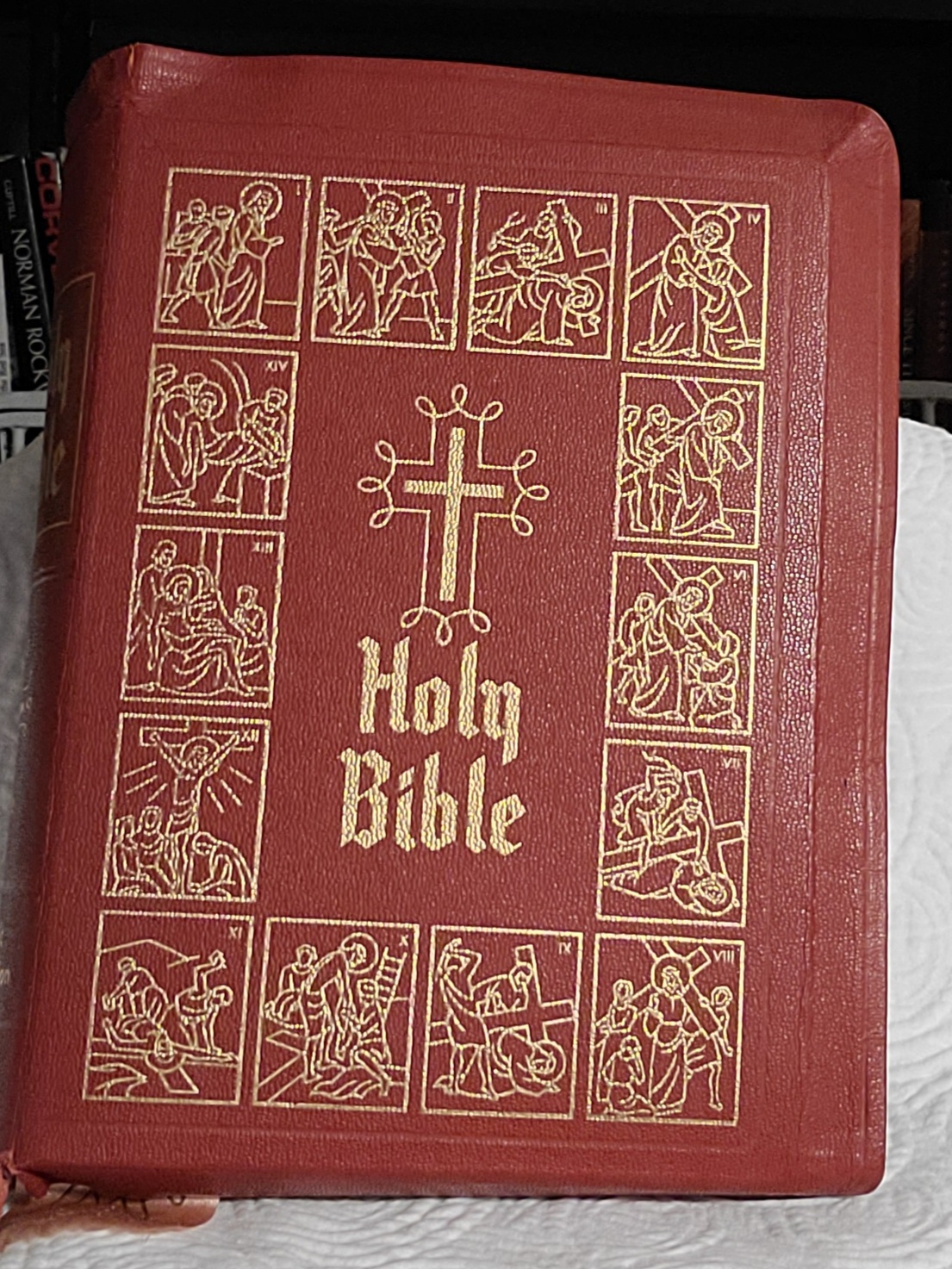 The Holy Bible Catholic Home Edition (Old Testament in the Douay-Calloner Text / New Testament and Psalms in the Confraternity Text) Rev. John P. O'C