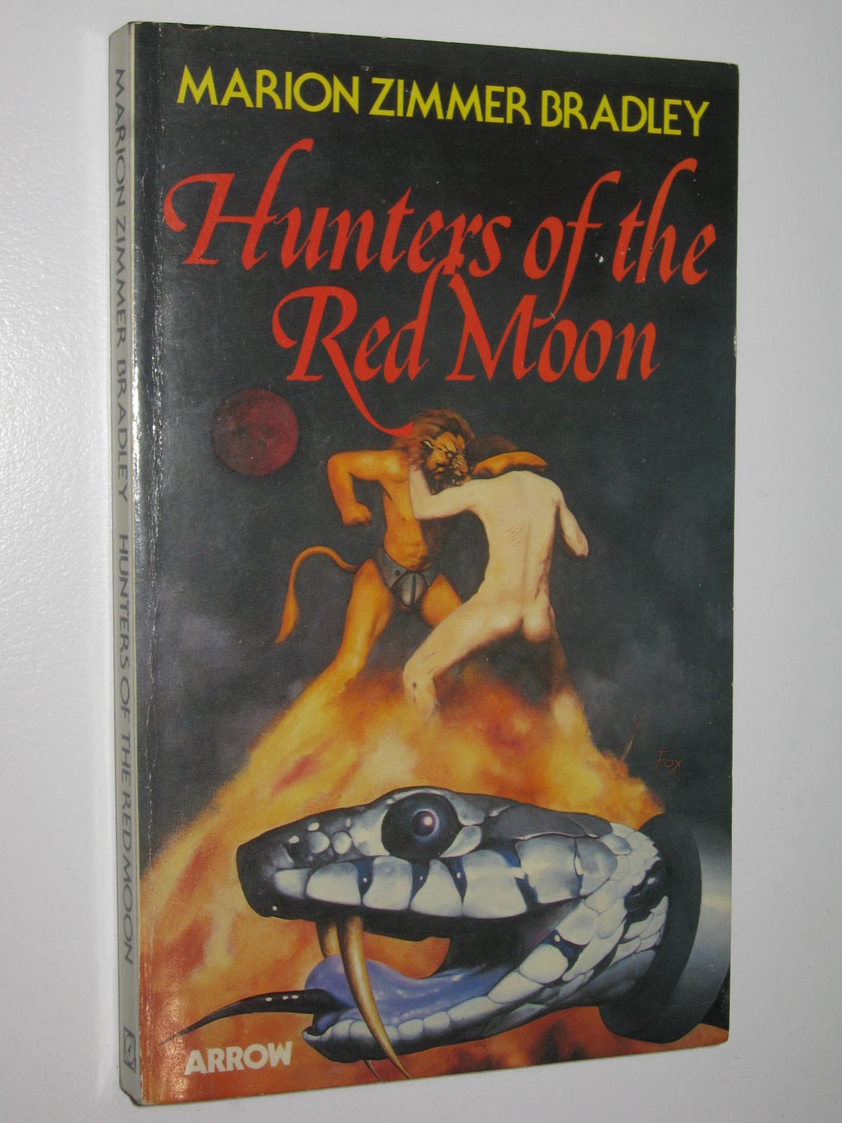 Hunters of the Red Moon - Bradley, Marion Zimmer