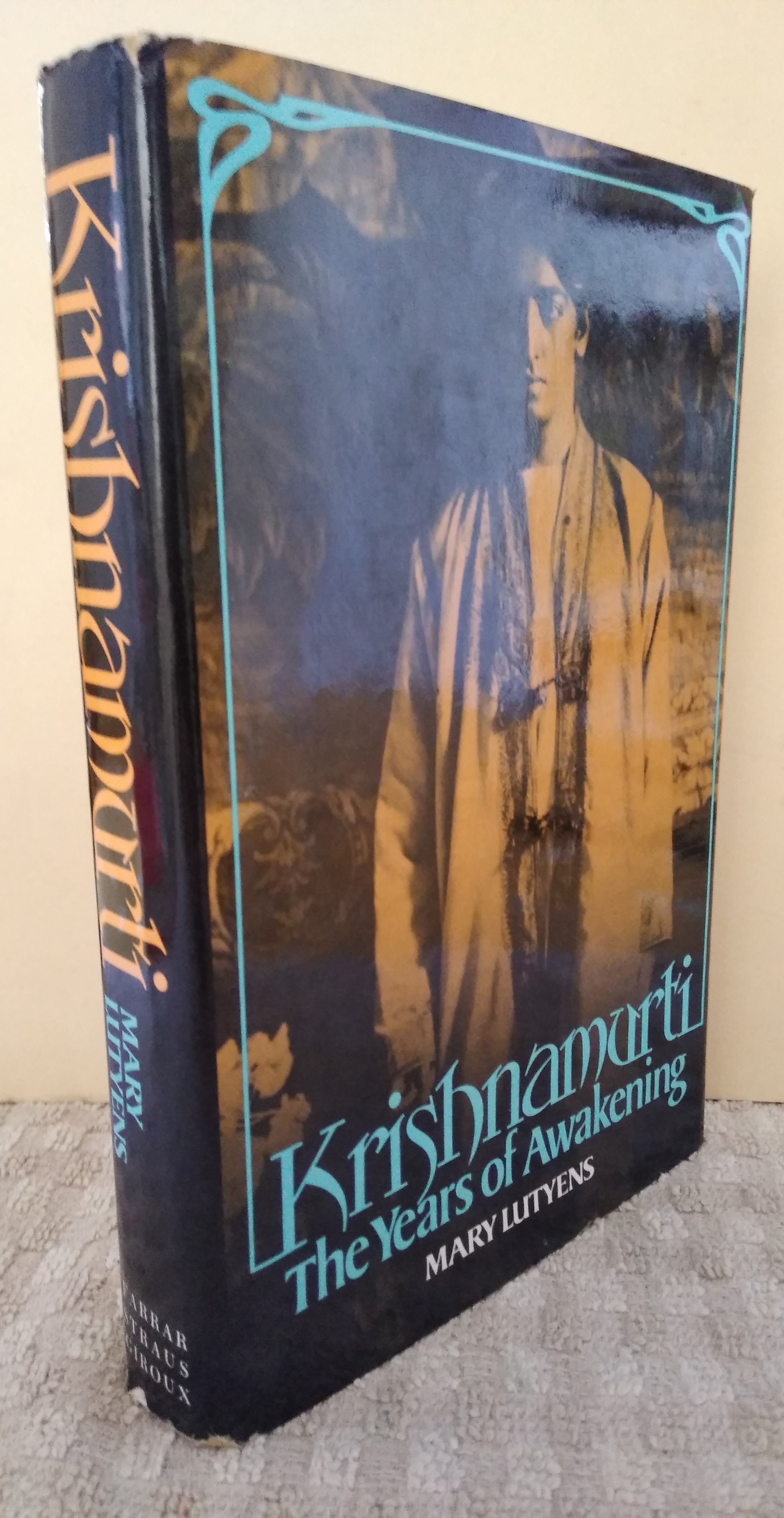 Krishnamurti: The years of awakening - Lutyens, Mary