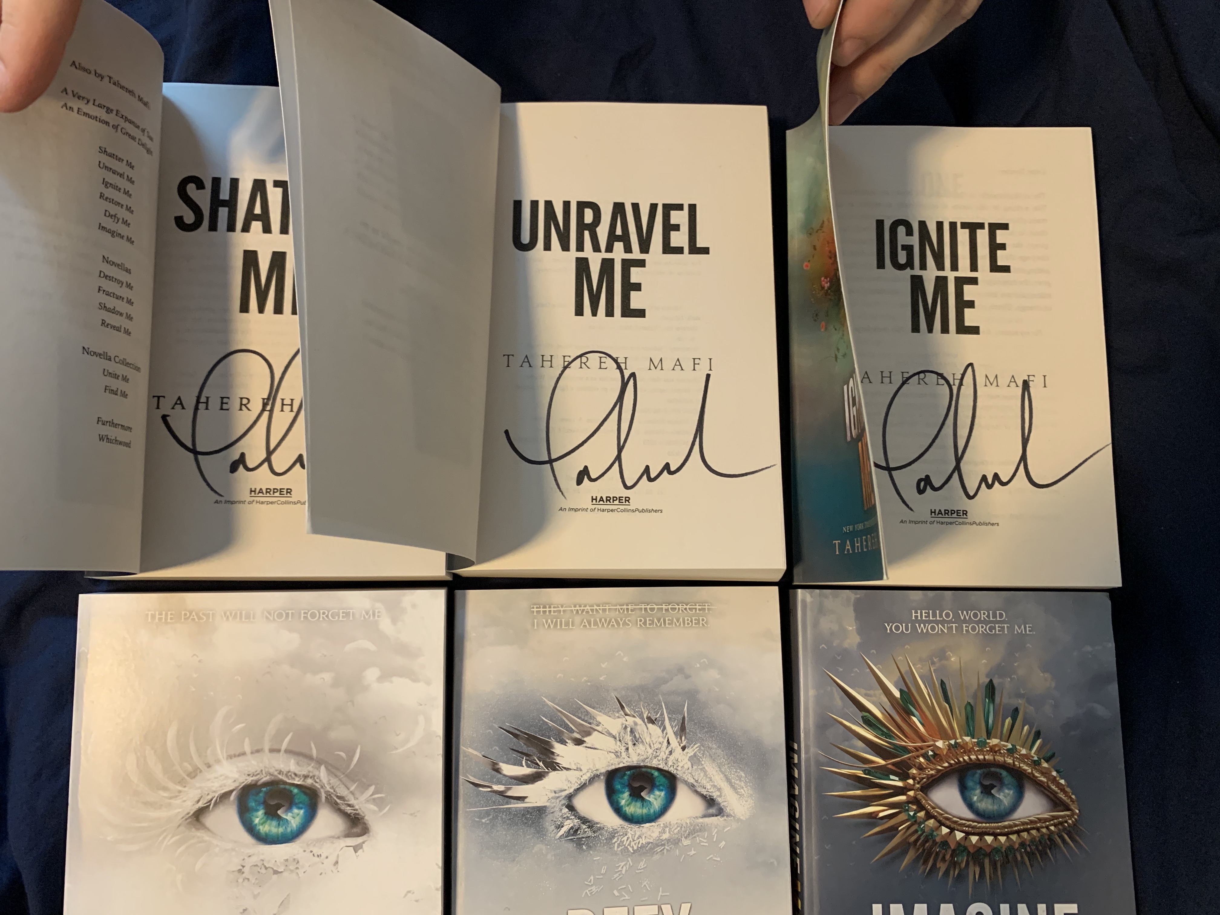 Shatter Me Series 6-Book Box Set: Shatter Me, Unravel Me, Ignite Me,  Restore Me, Defy Me, Imagine Me by Mafi, Tahereh: Very Good Soft cover  (2021) Signed by Author