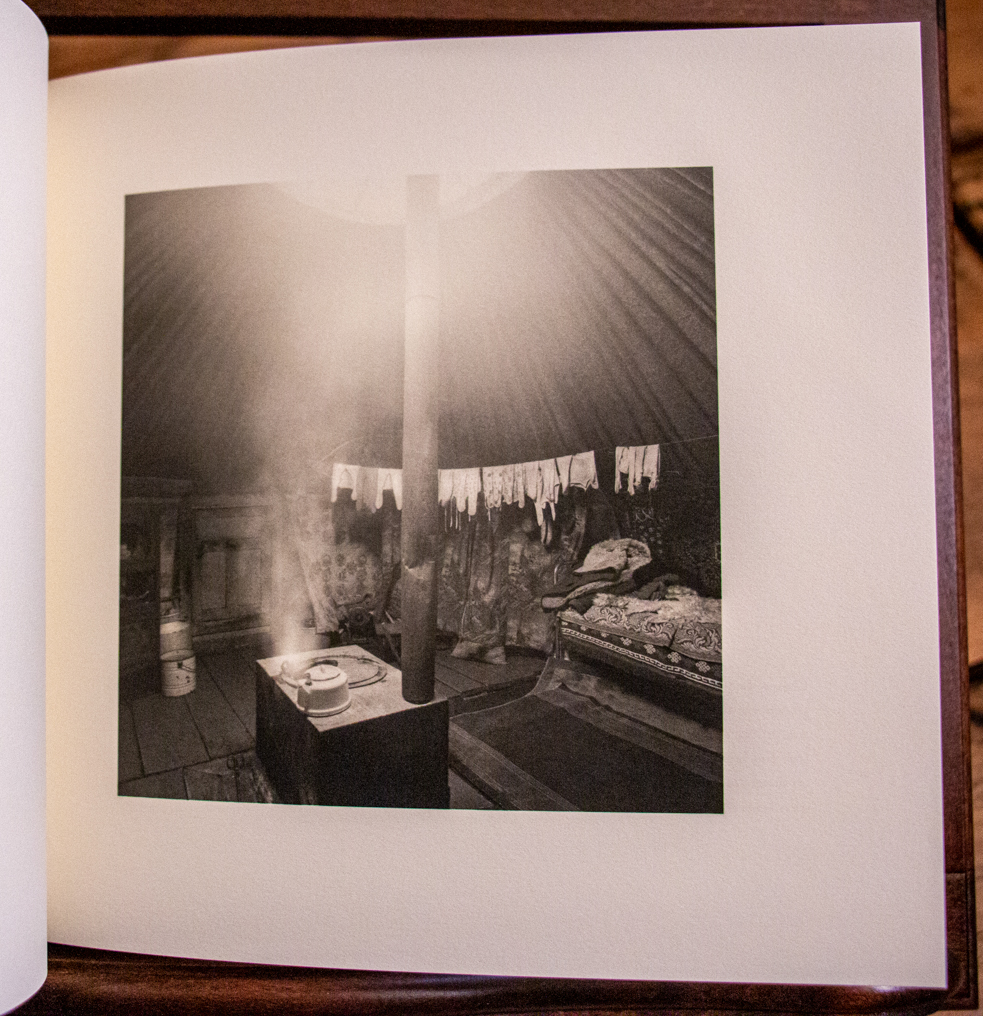 Huoneita Chambres Rooms de Pentti Sammallahti [Caj Westerberg]: Fine  Hardcover (2009) 1st Edition, Signed by Author(s) | Stephen Butler Rare  Books & Manuscripts