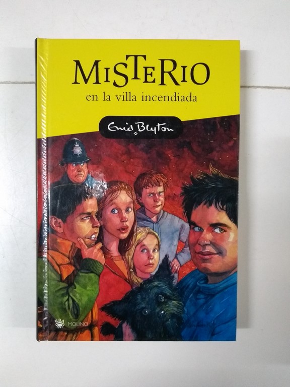 Misterio en la villa incendiada - Enid Blyton