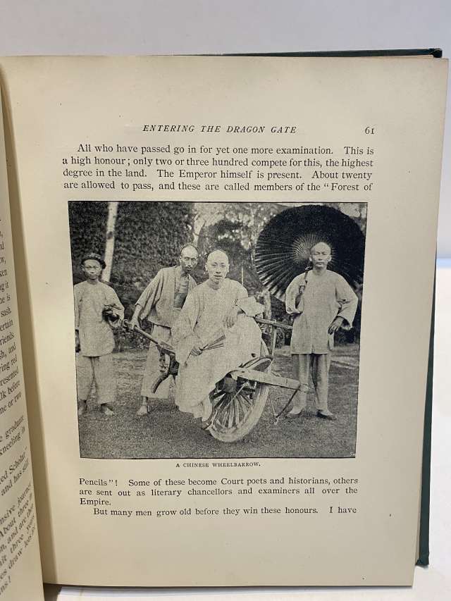 [Signé] IN THE VALLEY OF THE YANGTSE FOSTER, Mrs Arnold [ie, Miss Amy JACKSON] (1856-) [ ] [Couverture rigide]