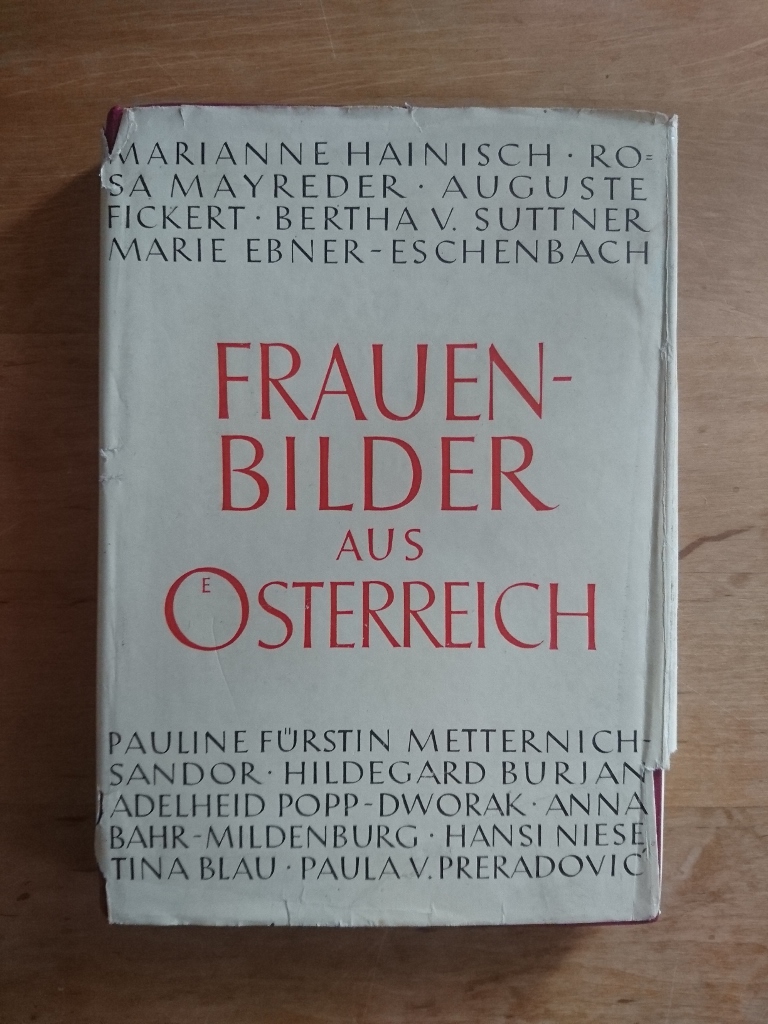 Frauenbilder aus Österreich - Eine Sammlung von zwölf Essays