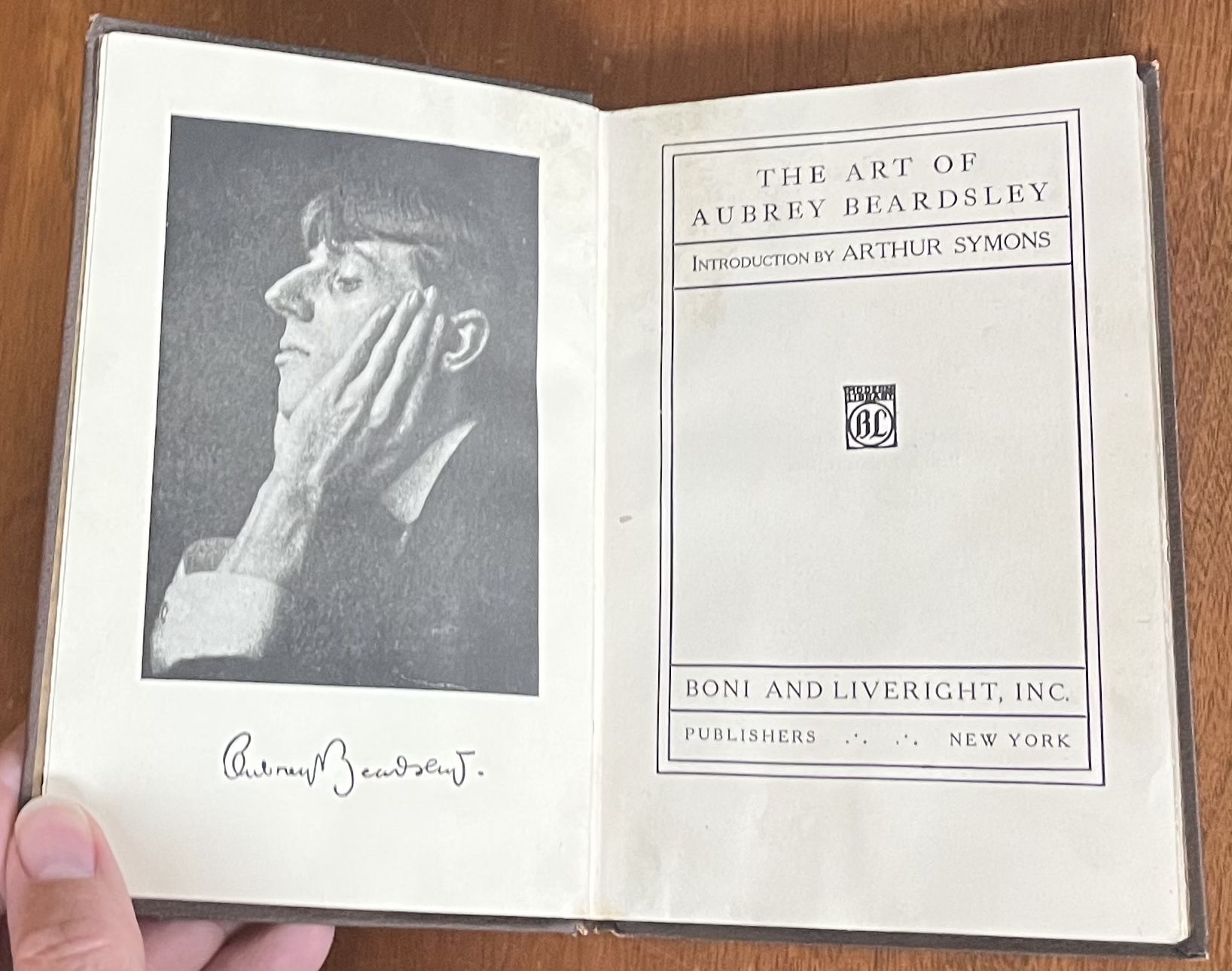 The Art of Aubrey Beardsley **FIRST MODERN LIBRARY EDITION 1918** by  Beardsley, Aubrey; Arthur Symons (Introduction): Good Hardcover (1918) 1st  Edition