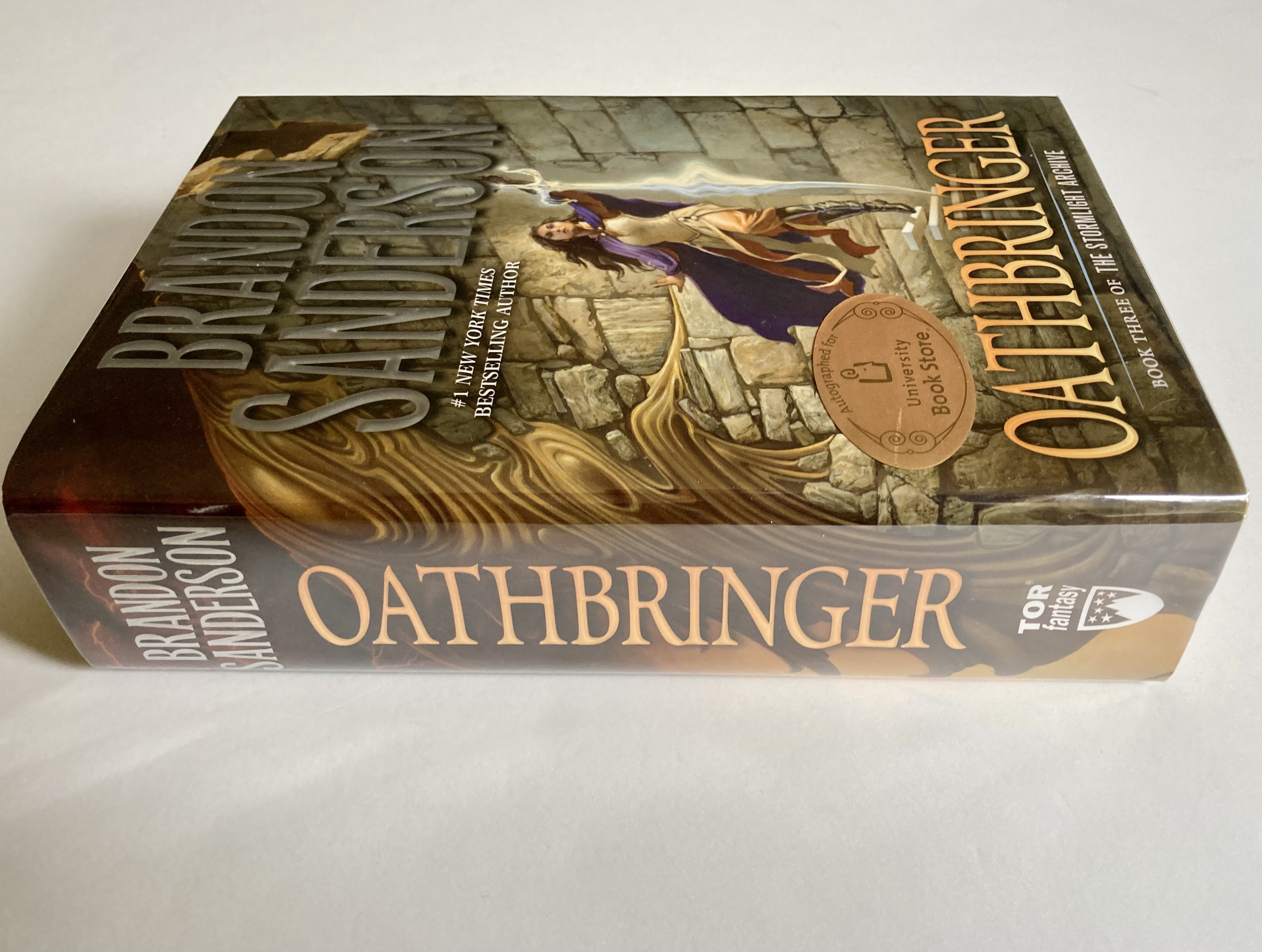 Capa de Oathbringer, livro 3 da série The Stormlight Archive