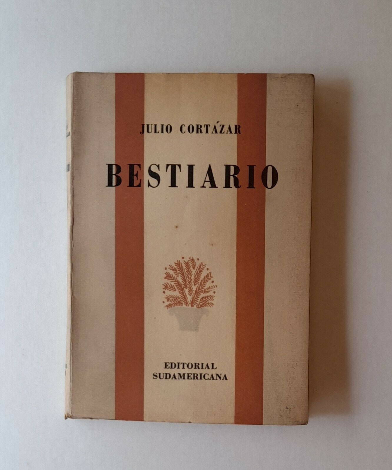 Bestiario by Cortázar, Julio (1914-1984): Excelente Sin Encuadernar 1ª ...