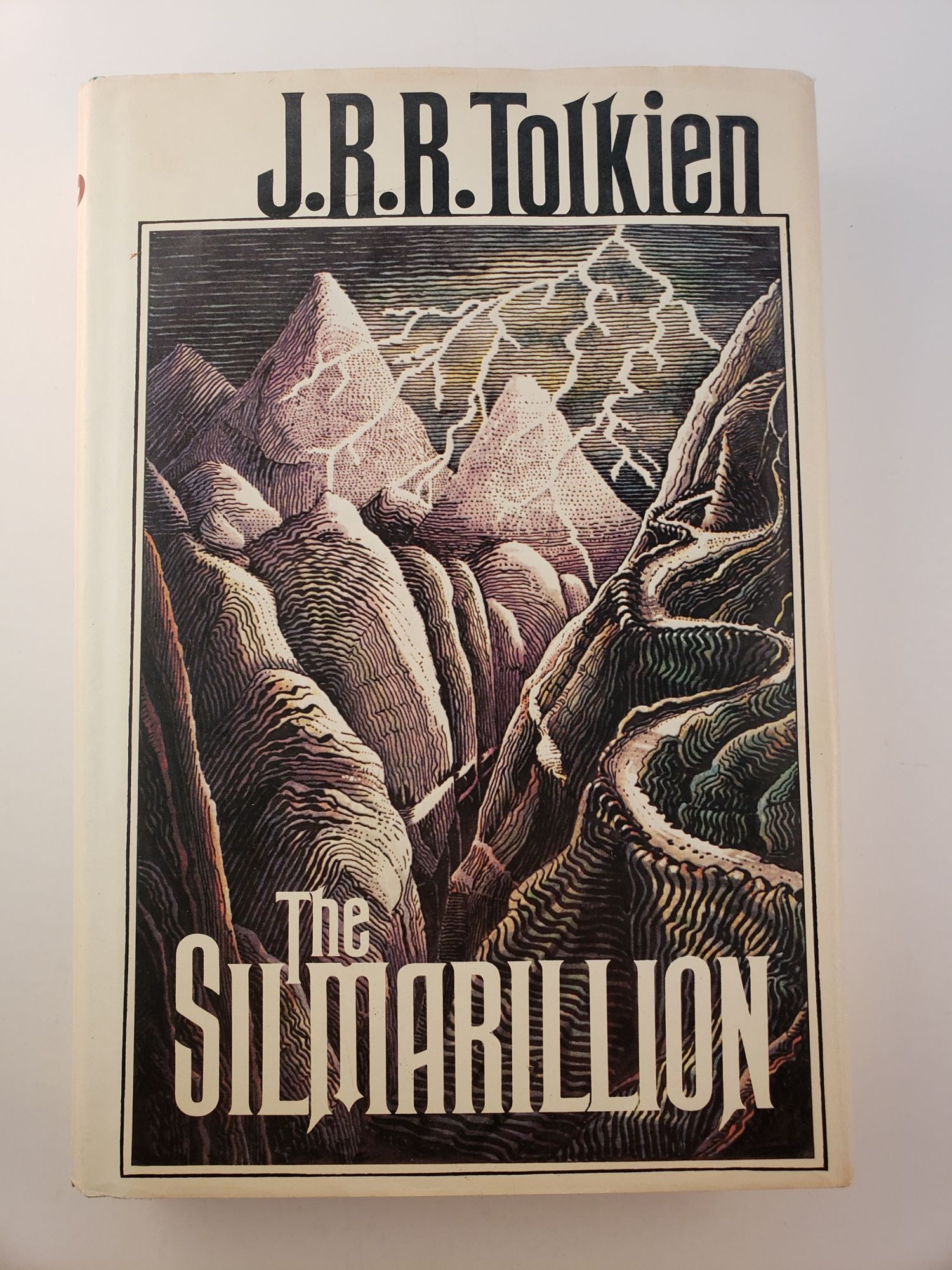 The Silmarillion - Tolkien, J.R.R. and edited by Christopher Tolkien