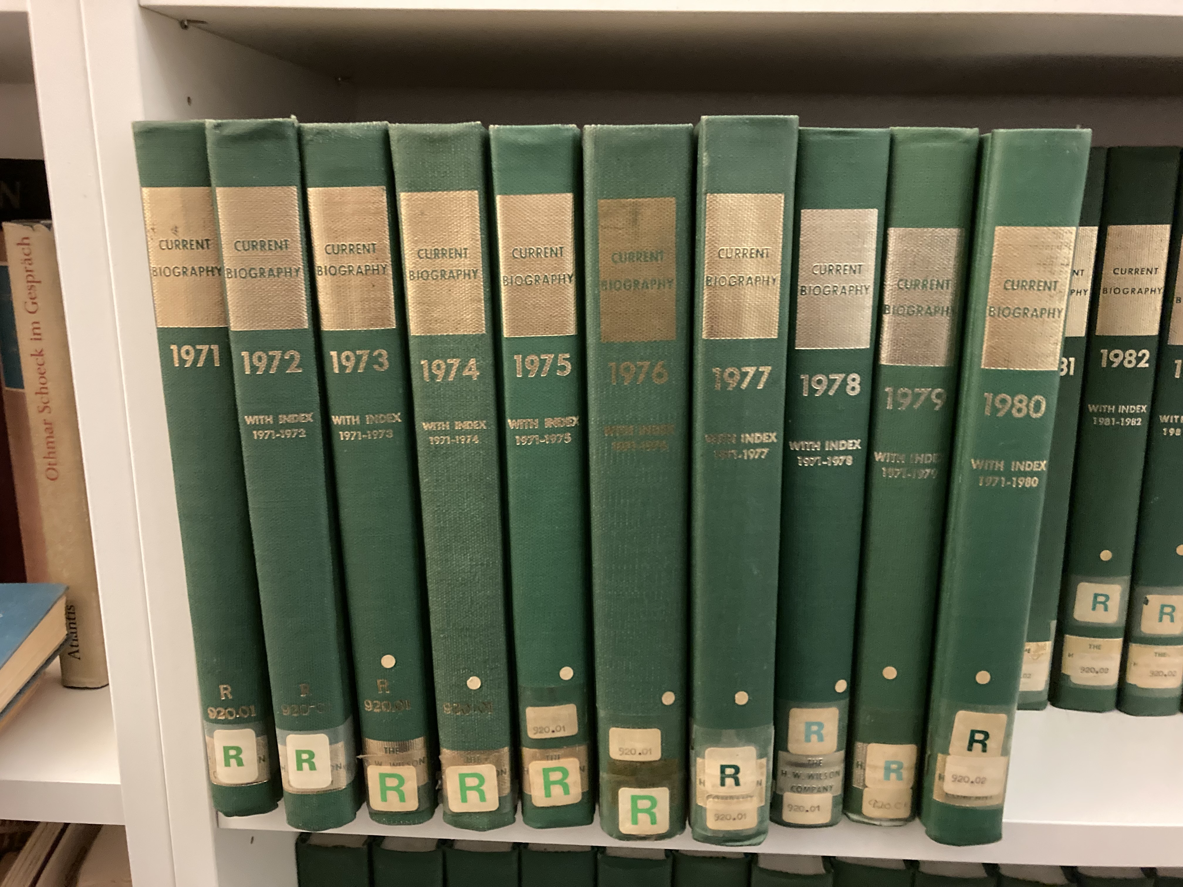 Encyclopedia Year Book - 1971: MERRICK, Helen Hynson (editor