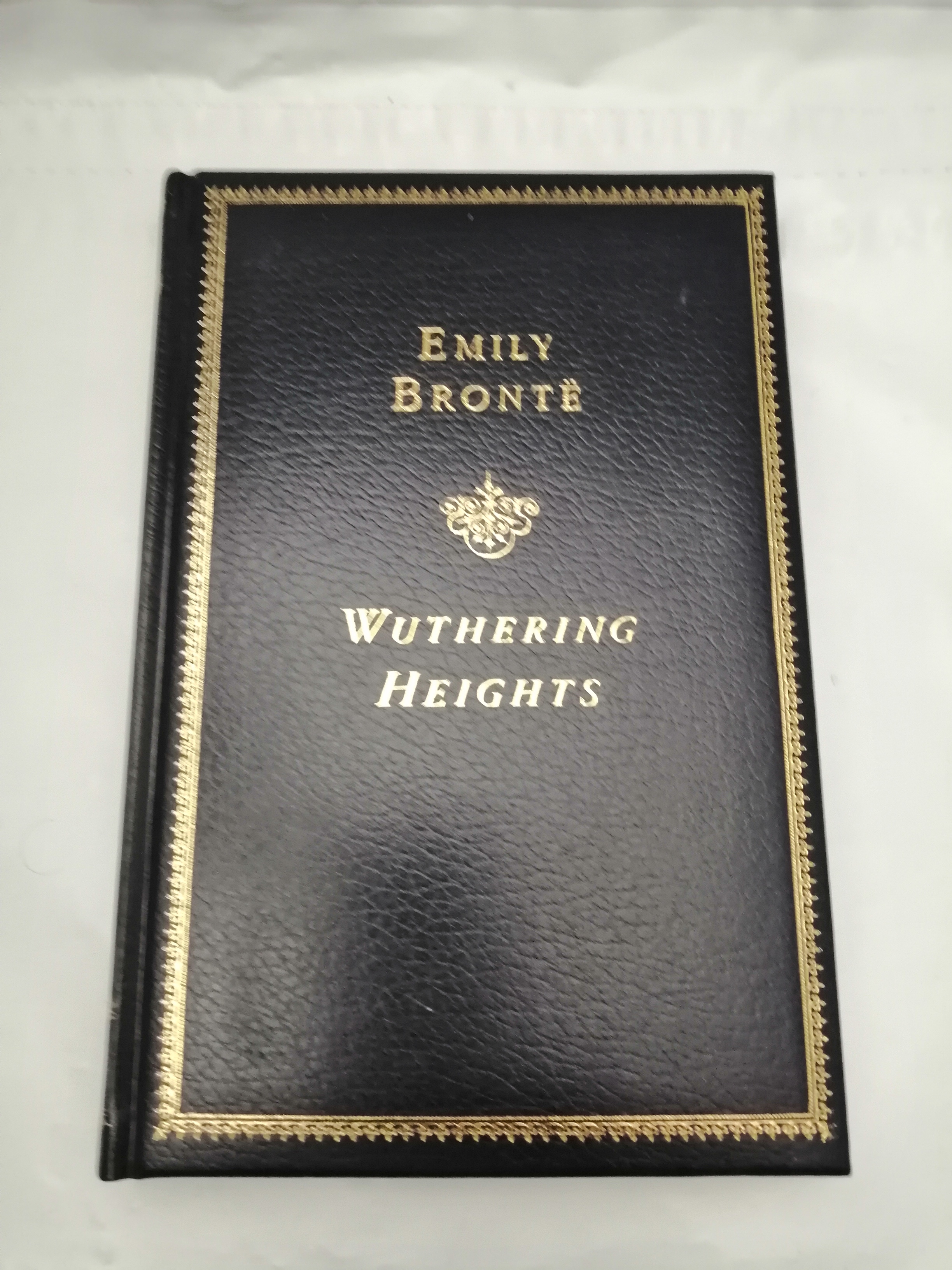 Wuthering Heights (Hardcover Octopus First Edition) - Emily Bronte