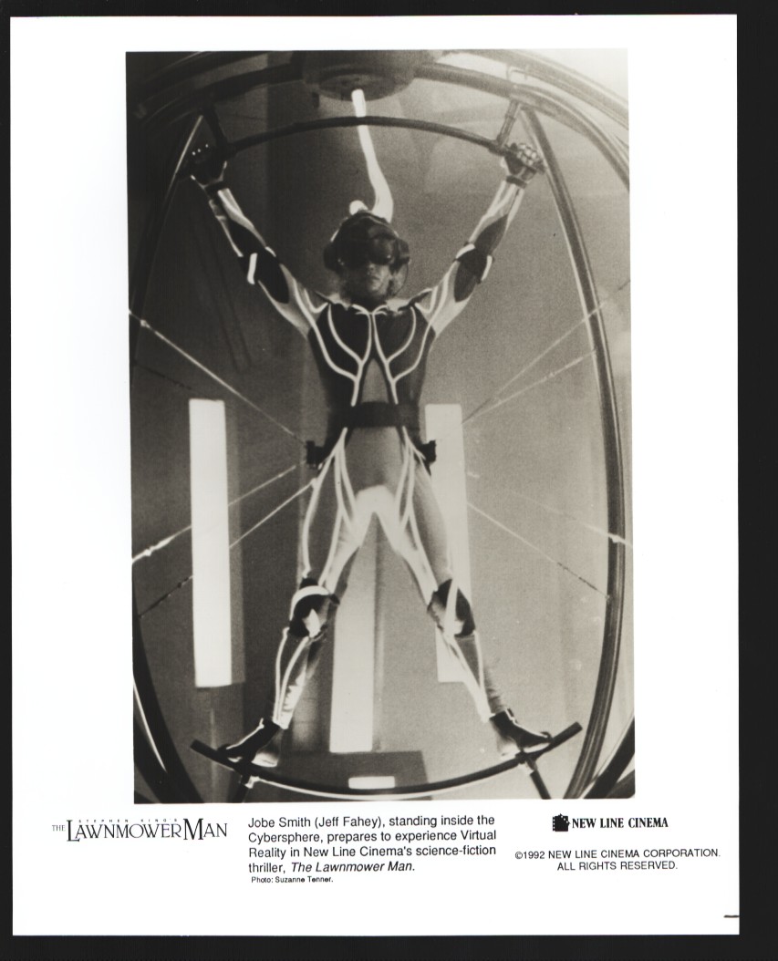 Lawnmower Man 1992- 8' x 10' B&W promotional still -Features Jeff Fahey-VF/NM [As New] [Softcover]