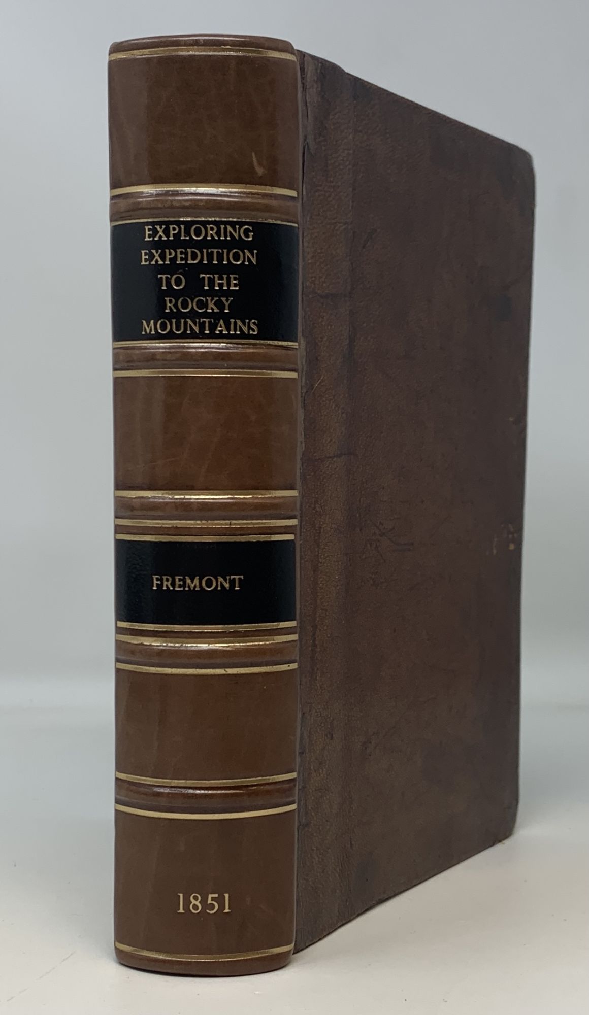 THE EXPLORING EXPEDITION TO THE ROCKY MOUNTAINS, OREGON AND CALIFORNIA, TO WHICH IS ADDED A DESCRIPTION OF THE PHYSICAL GEOGRAPHY OF CALIFORNIA. WITH RECENT NOTICES OF THE GOLD REGION FROM THE LATEST AND MOST AUTHENTIC SOURCES - Fremont, J.C. (Brevet-Col.)