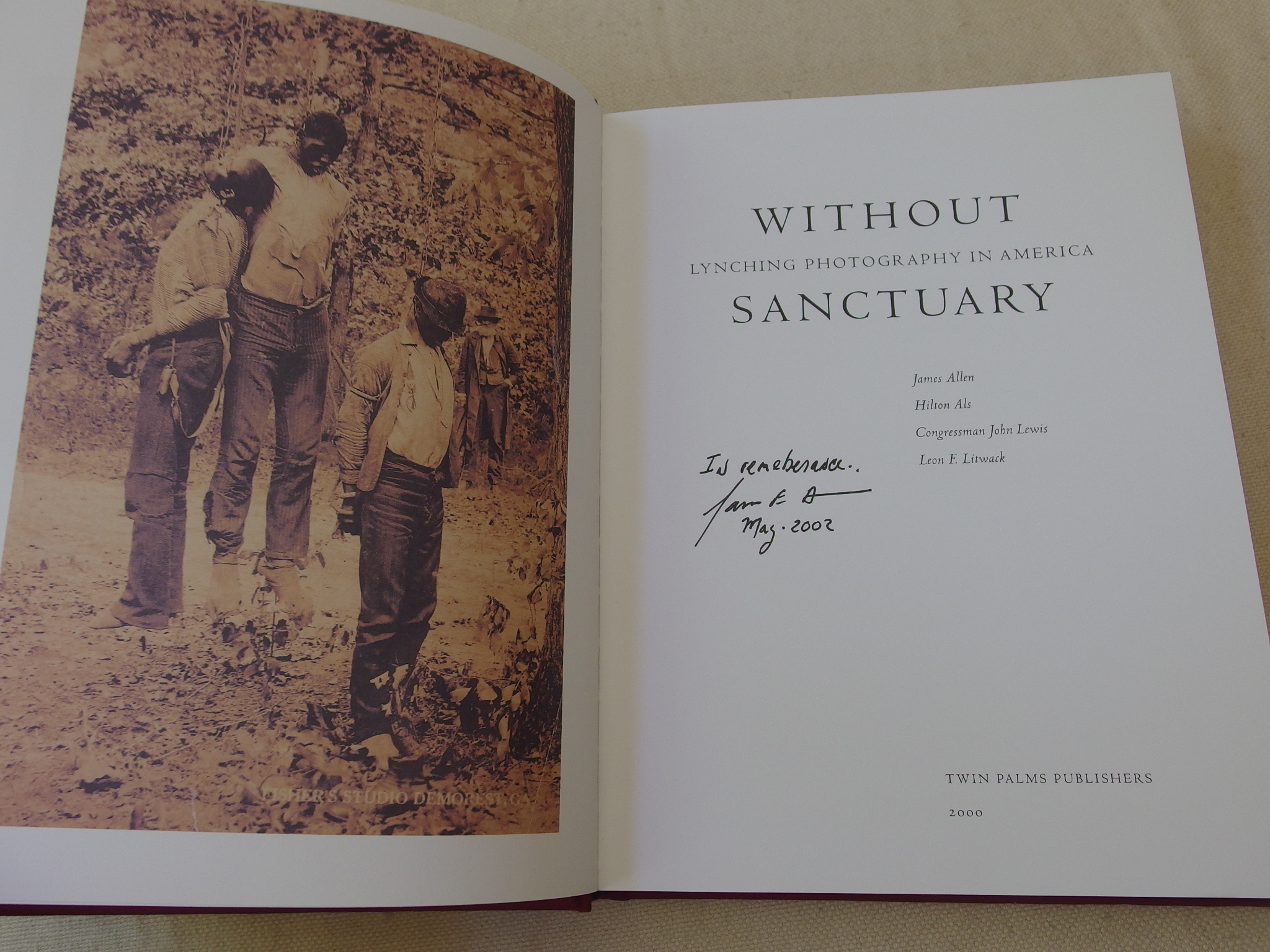 Without Sanctuary Lynching Photography in America par James Allen