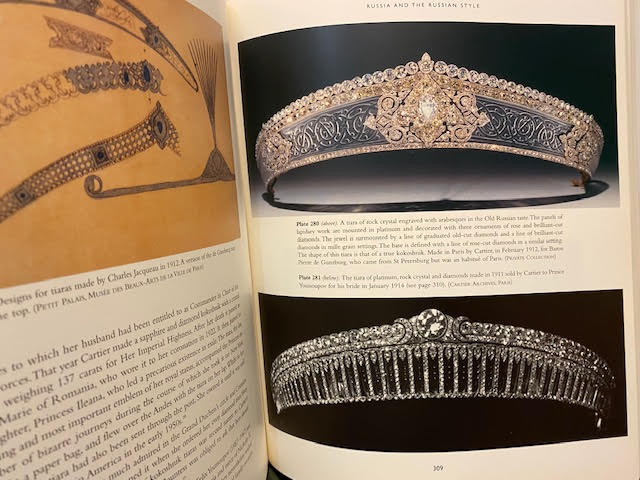 Tiaras : A History of Splendour by Munn, Geoffrey C.: Very