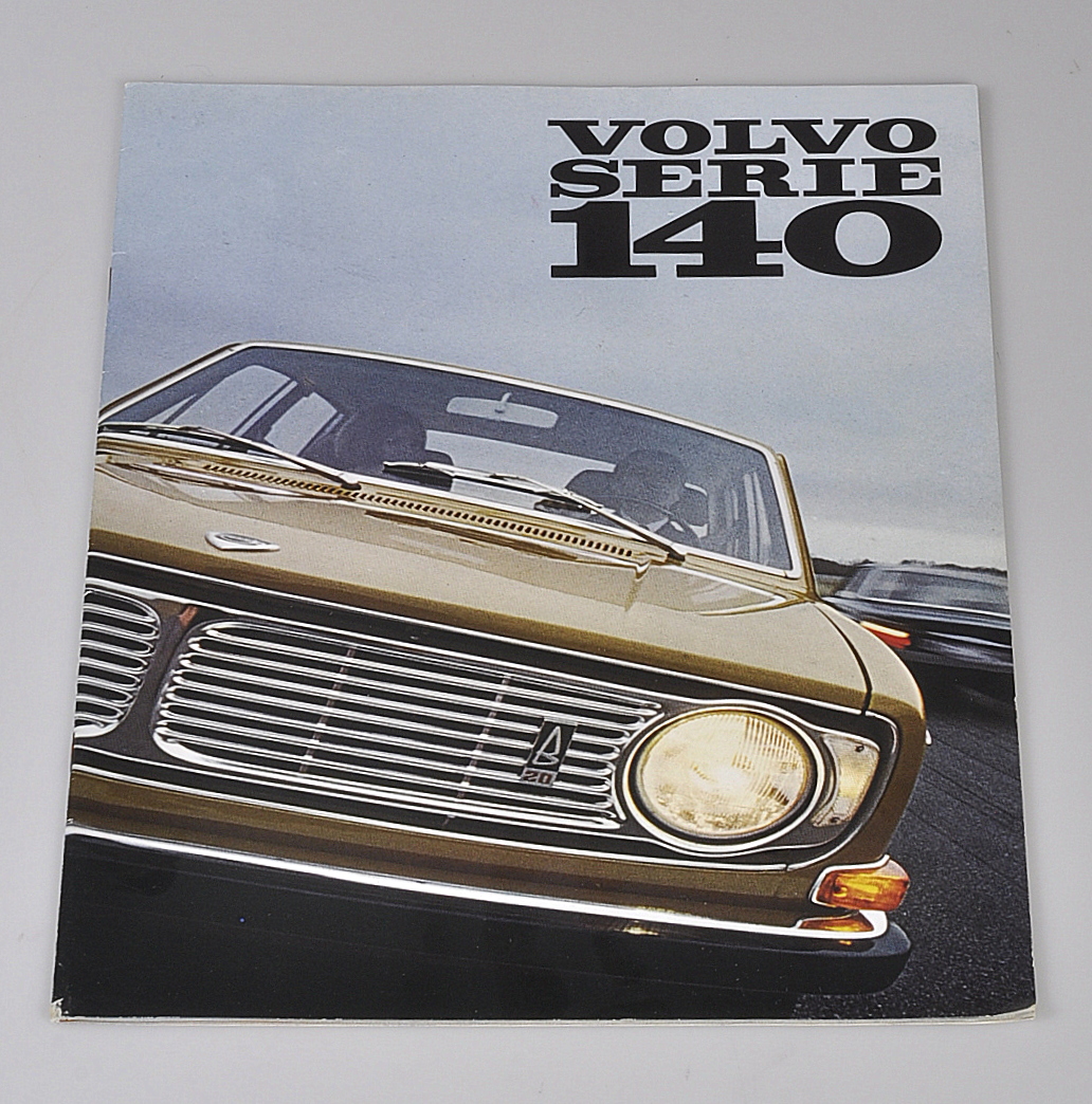 1969 Volvo 140 142 144 145 Original Vintage 20-page Car Sales Brochure Catalog 