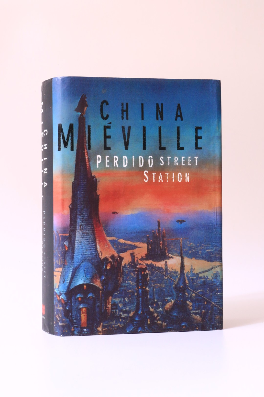 Perdido Street Station by China Mieville Very Good Hardback (2000) 1st Edition Hyraxia Books