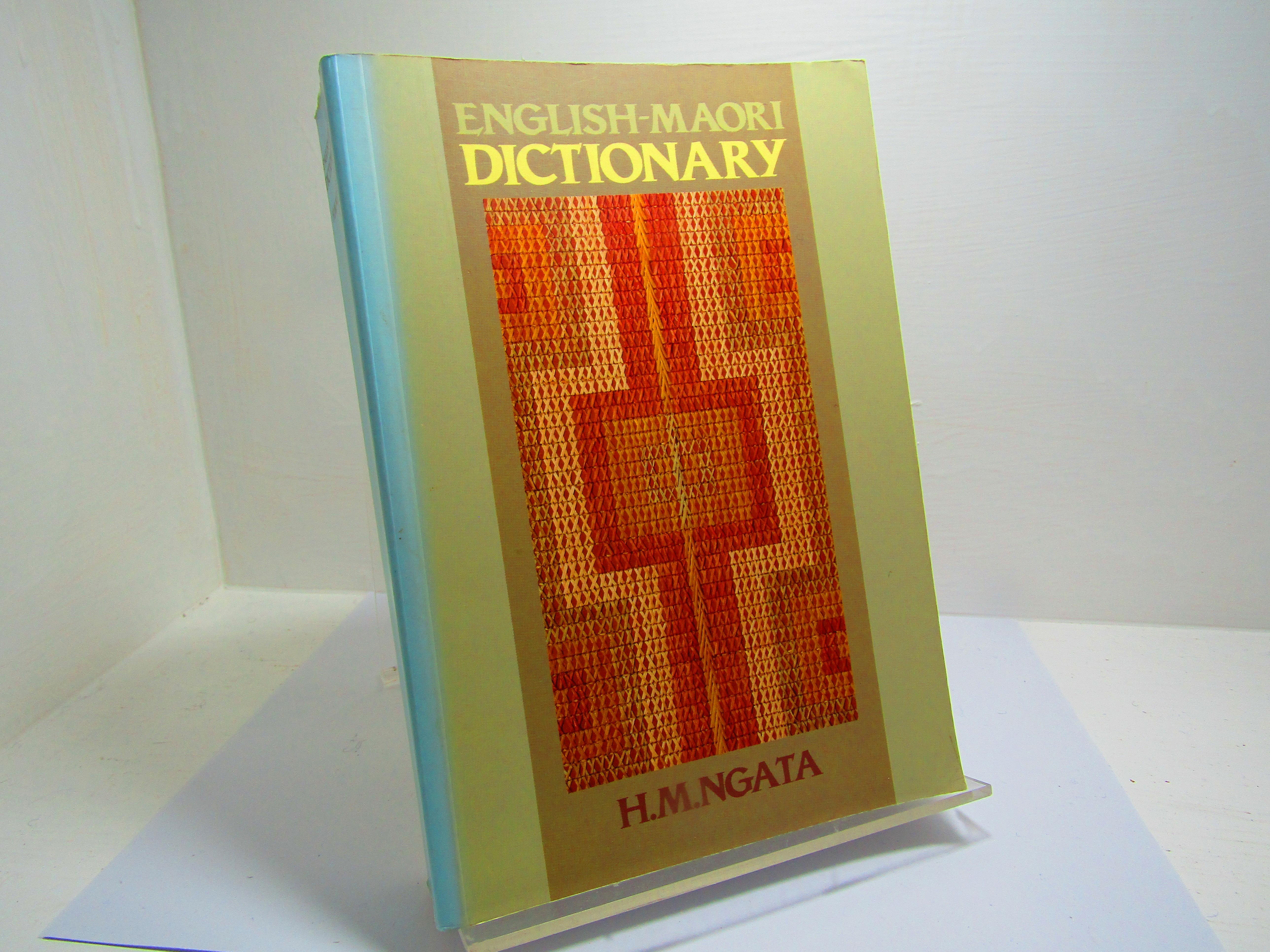 EnglishMaori dictionary by Ngata, H. M Good Soft cover (1993) 1st