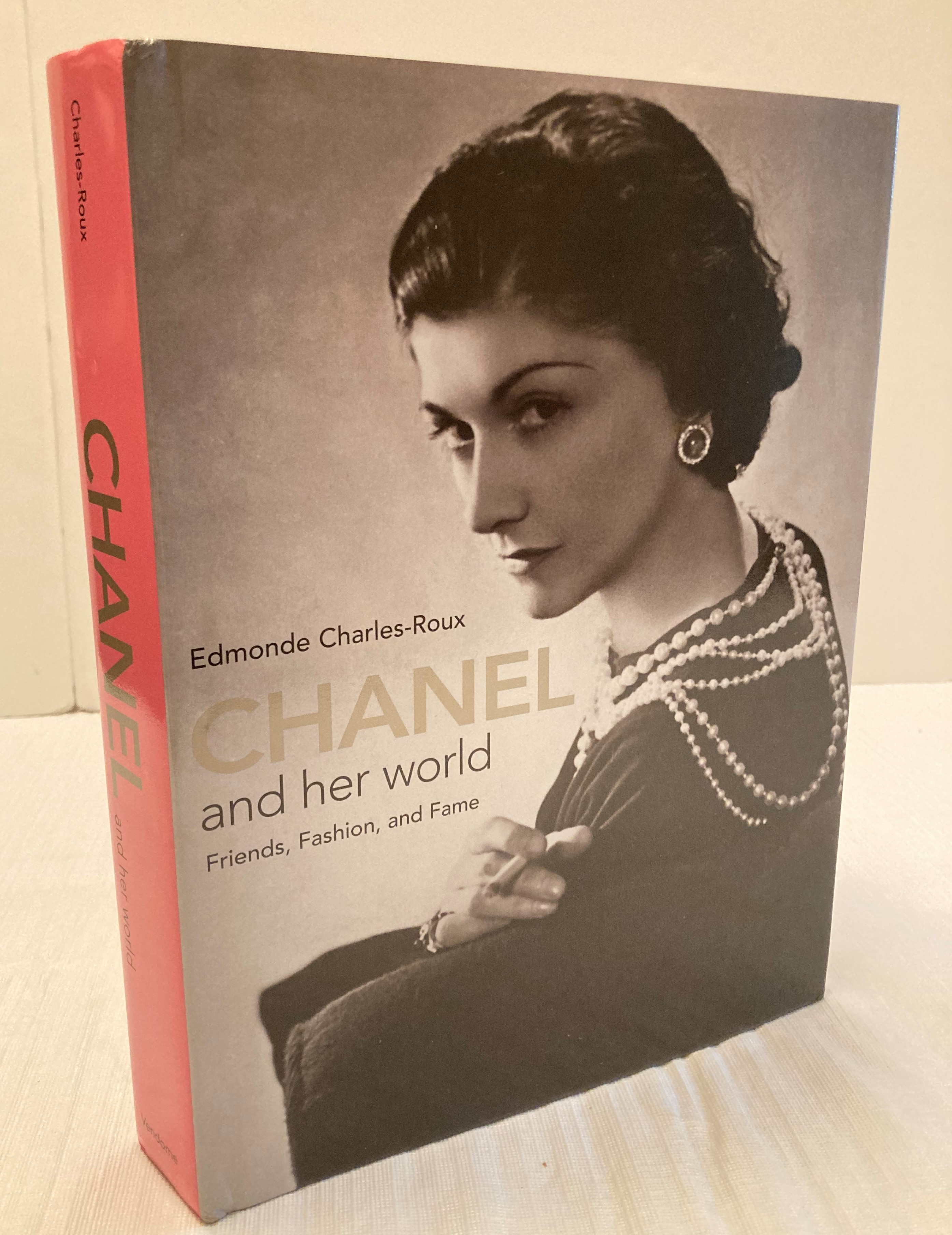 resultat linje At øge Chanel and Her World: Friends, Fashion and Fame by Edmonde Charles-Roux:  New Hardcover | Friends of the Hudson Public Library Ltd