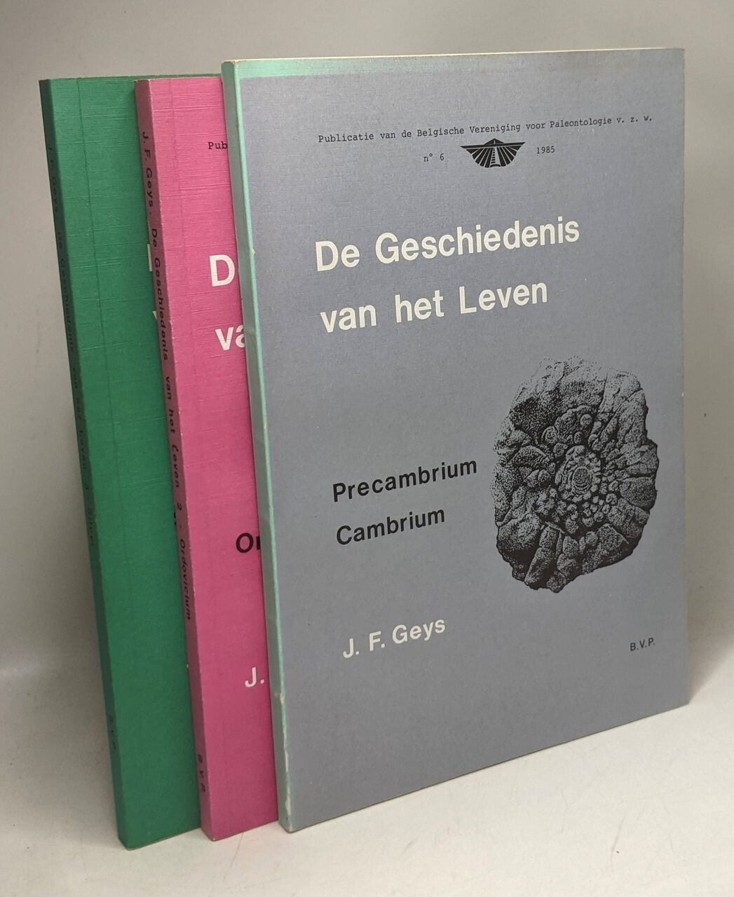 De geschiedenis van het Leven  3 numéros 1 Precambrium Cambrium