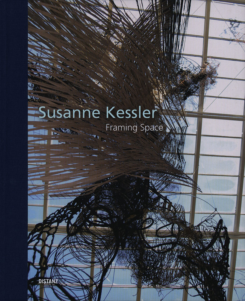 Framing Space. Sculptures and Installations 1984 - 2014. Texts by Achille Bonito Oliva, Vincenzo Mazzarella, Johannes Nathan. - Kessler, Susanne