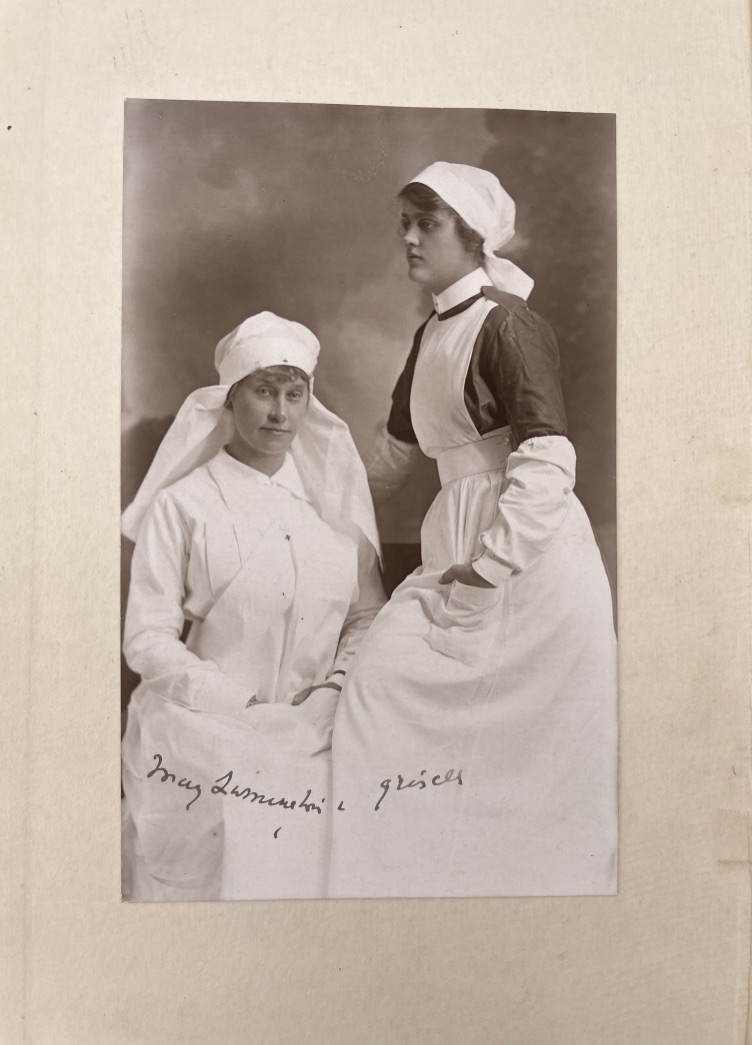 Cities Seen: In East & West von [Nursing Interest]; TIBBITS, Mrs ...