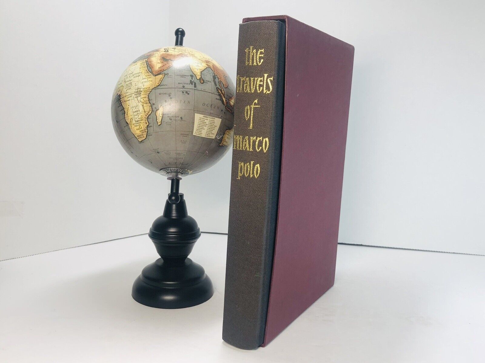 The Travels of Marco Polo - Ronald Latham translated - Folio Society - Near Mint Ronald Latham [Fine] [Hardcover]