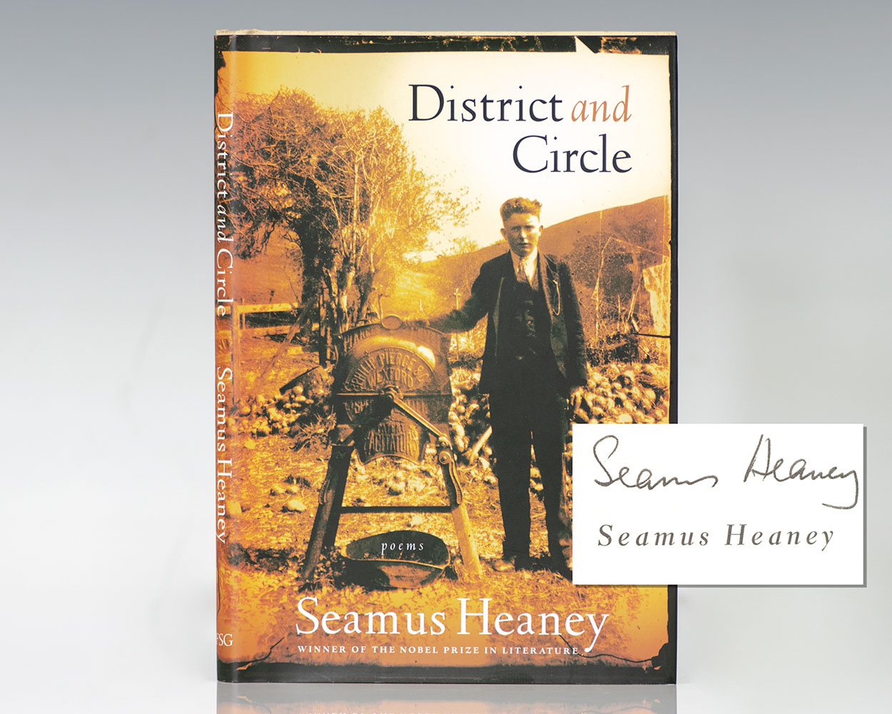 District and Circle. - Heaney, Seamus