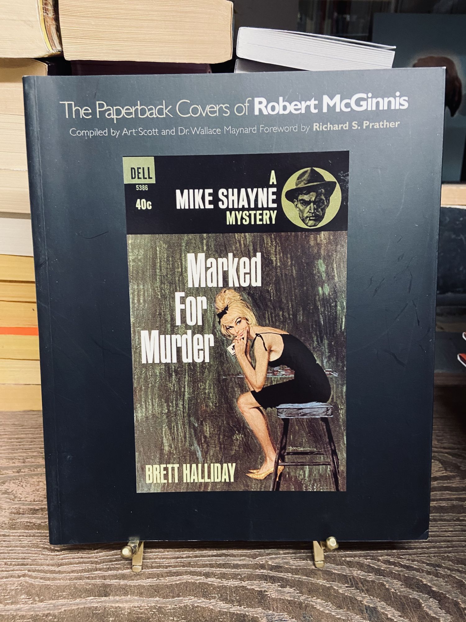 予約販売 The Paperback Covers of Robert McGinnis by Scott, Art アート・デザイン・音楽