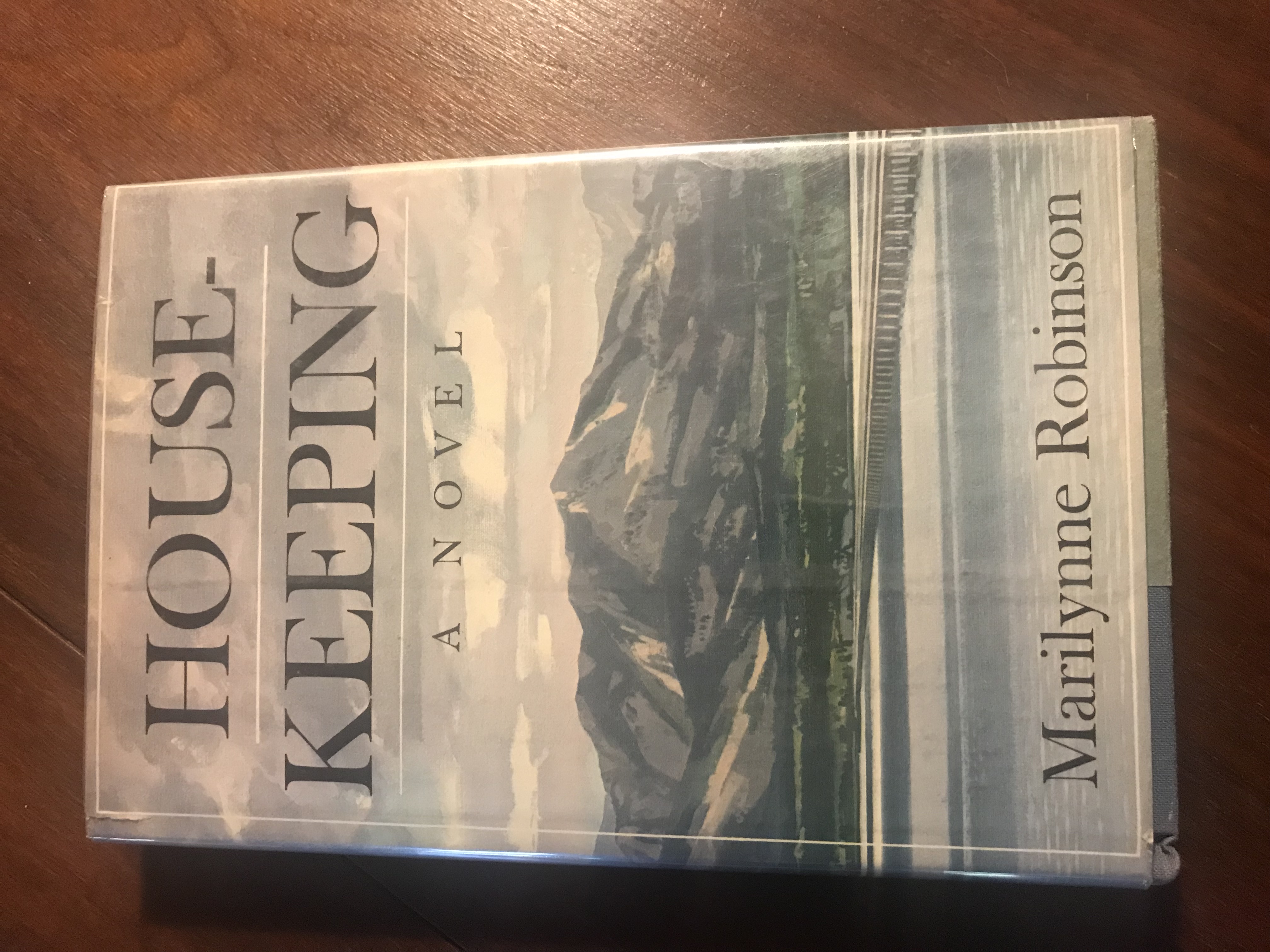 Housekeeping Marilynne Robinson [Very Good] [Hardcover]