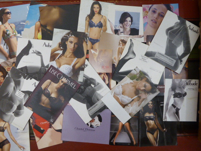 ANTINEA - Lise CHARMEL - AUBADE etc. 28 catalogues de lingerie féminine. ANTINEA - Lise CHARMEL - AUBADE [ ]
