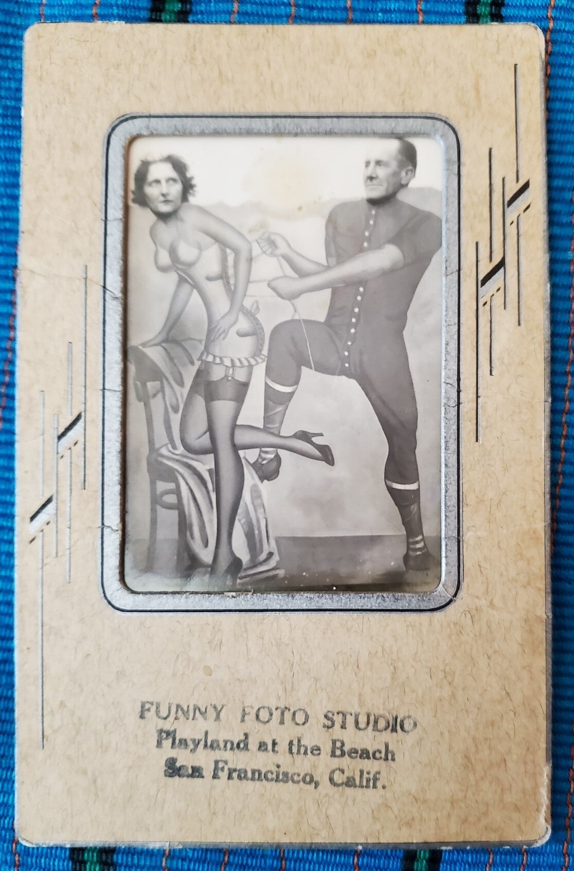 FUNNY FOTO STUDIO (San Francisco Playland at the Beach) PHOTOGRAPH IN CUSTOM MAT Funny Foto [Used - Very good] [Hardcover]