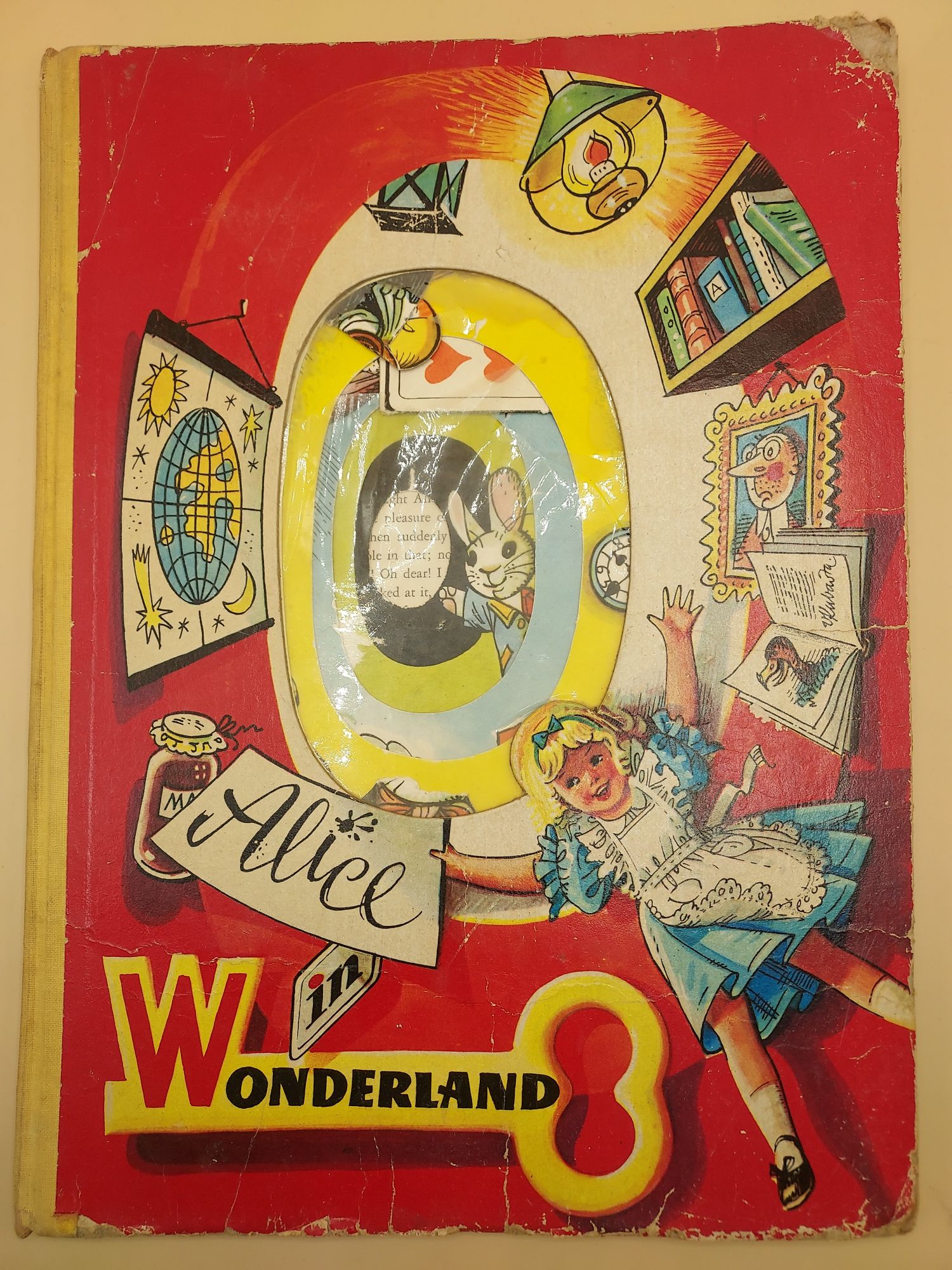 Alice in Wonderland (Pop-Up illustrated by Kubasta)
