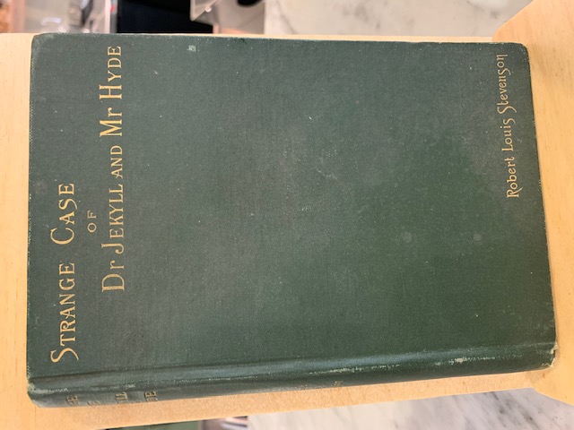 Strange Case of Doctor Jekyll and Mr Hyde by Stevenson, Robert Louis