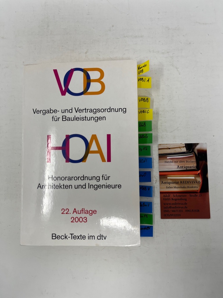 VOB : Vergabe- und Vertragsordnung für Bauleistungen ; Teil A und B ; [Ausgabe 2002 ; in der Fassung der Bekanntmachung vom 12. September 2002]; HOAI : Verordnung über die Honorare für Leistungen der Architekten und der Ingenieure ; [in der Fassung der Bekanntmachung vom 4. März 1991 ; zuletzt geänd. durch Art. 5 Neuntes Euro-EinführungsG v. 10.11.2001]; Textausgabe. Mit Sachverz. und einer Einf. von Ulrich Werner und Walter Pastor. - Werner, Ulrich