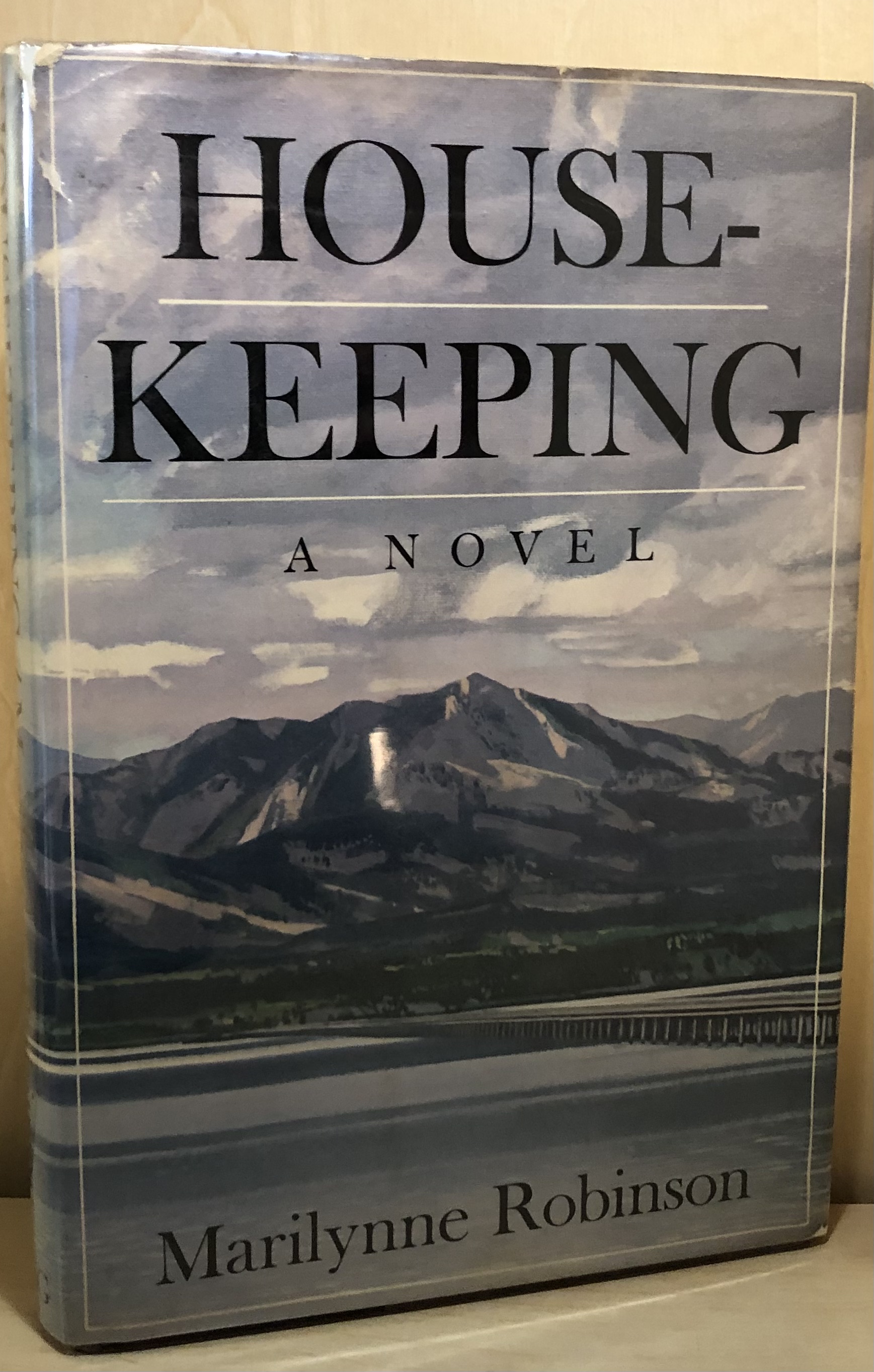 Housekeeping by Robinson, Marilynne Very Good Hardcover (1980) 1st