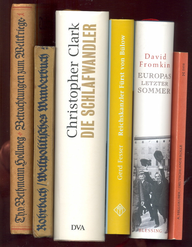 (6 Titel zu Deutschland und Europa vor und in dem Ersten Weltkrieg:) I: Bethmann Hollweg, Th. v.: Betrachtungen zum Weltkriege. 1 Teil: Vor dem Kriege. II: Rohrbach, P.: Weltpolitisches Wanderbuch. III: Clark, Chr.: Die Schlafwandler. Wie Europa in den Ersten Weltkrieg zog. IV: Fesser, G.: Reichskanzler Fürst von Bülow. Architekt der deutschen Weltpolitik. V: Fromkin, D.: Europas letzter Sommer. Die scheinbar friedlichen Wochen vor den Ersten Weltkrieg. VI: Hillgruber, A.: Deutschlands Rolle in der Vorgeschichte der beiden Weltkriege. - Bethmann Hollweg, Th (eobald). von - Rohrbach, Paul - Clark, Christopher - Fesser, Gerd - Fromkin, David - Hillgruber, Andreas