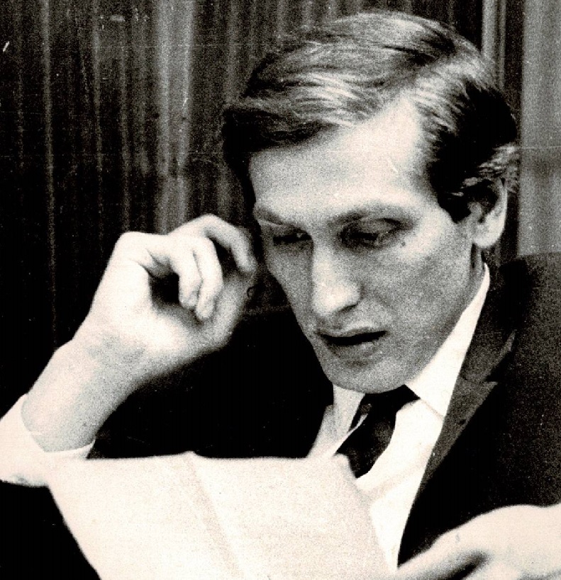 Bobby Fischer (1943-2008). /Namerican Chess Player. Fischer (Right