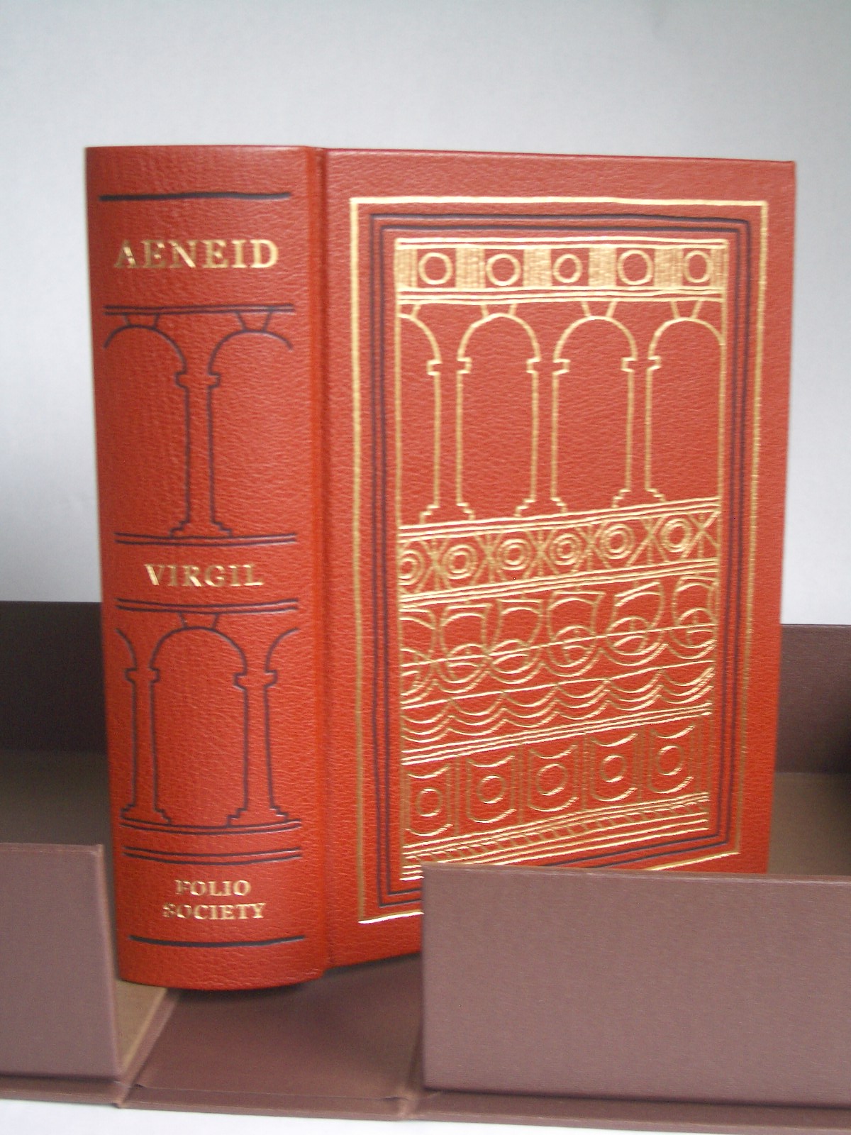 The Aeneid Virgil; translated by Robert Fagles [Very Good] [Hardcover]