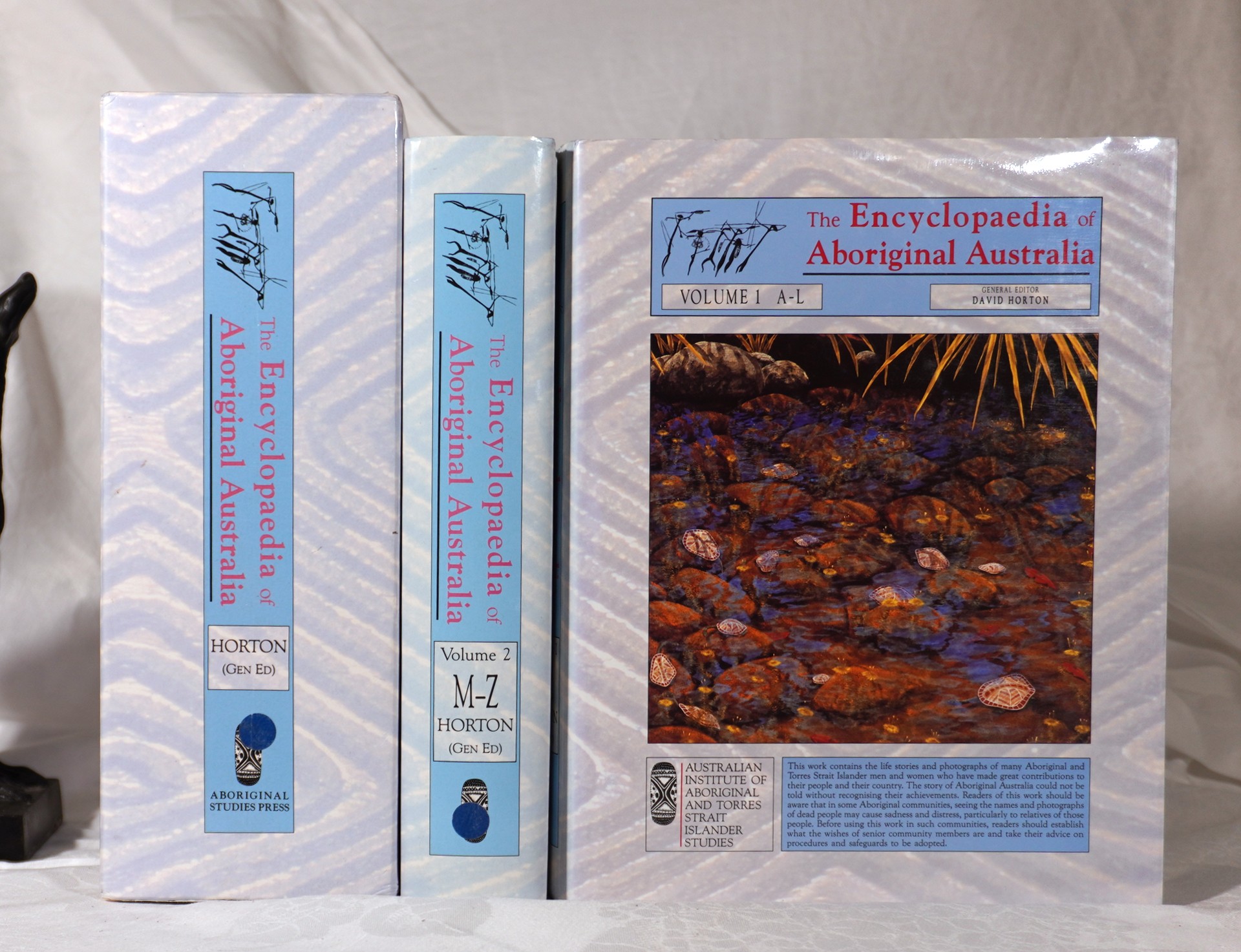 THE ENCYCLOPEDIA OF ABORIGINAL AUSTRALIA by HORTON, David