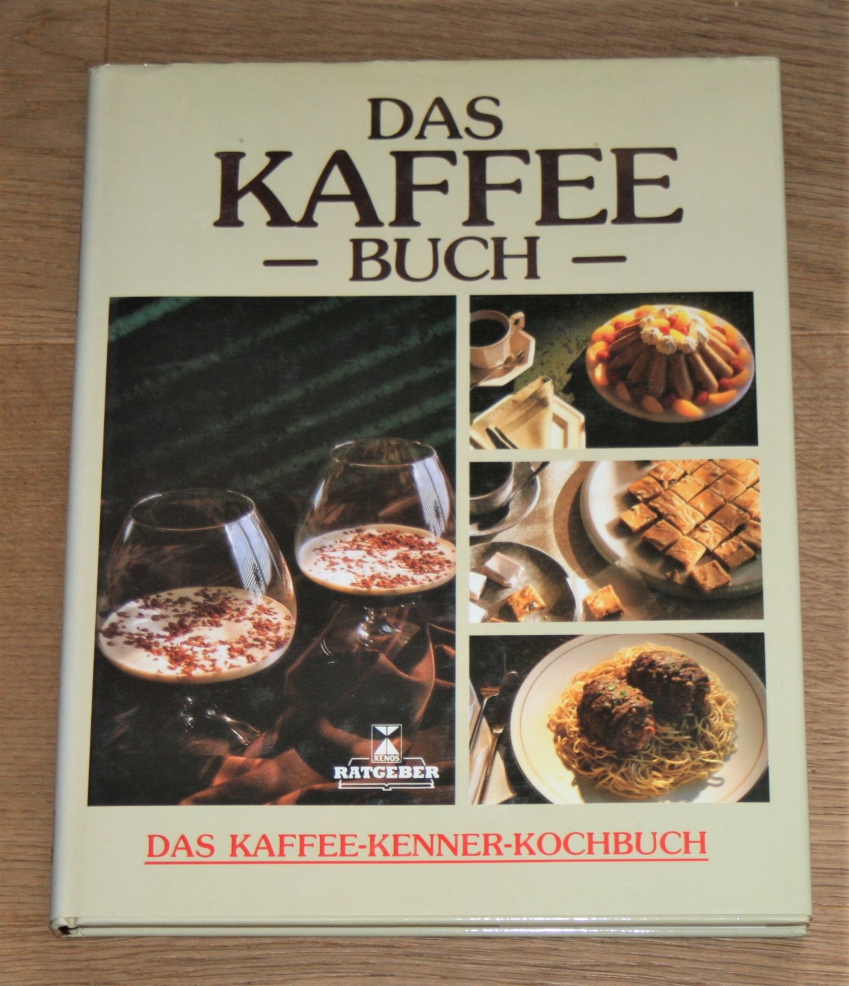 Das Kaffee-Buch. - Baxter, Jacki und Luzia Czernich