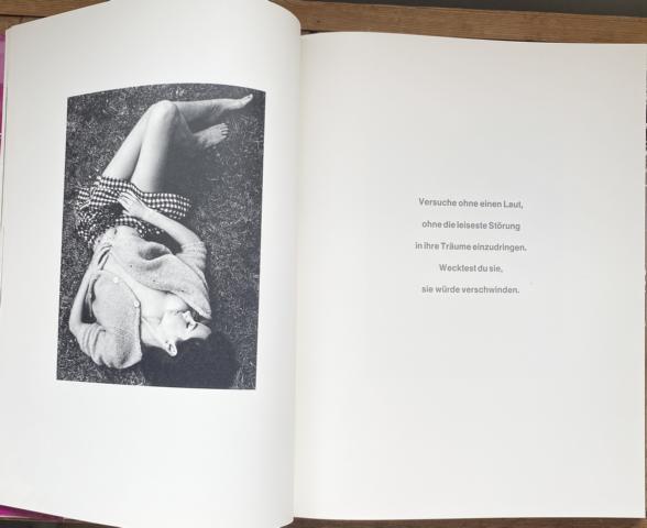 Spiegel der Venus. Fotoband mit Texten von Fr. Sagan und Fed. Fellini. - Paine, Wingate und Erotische Fotografie
